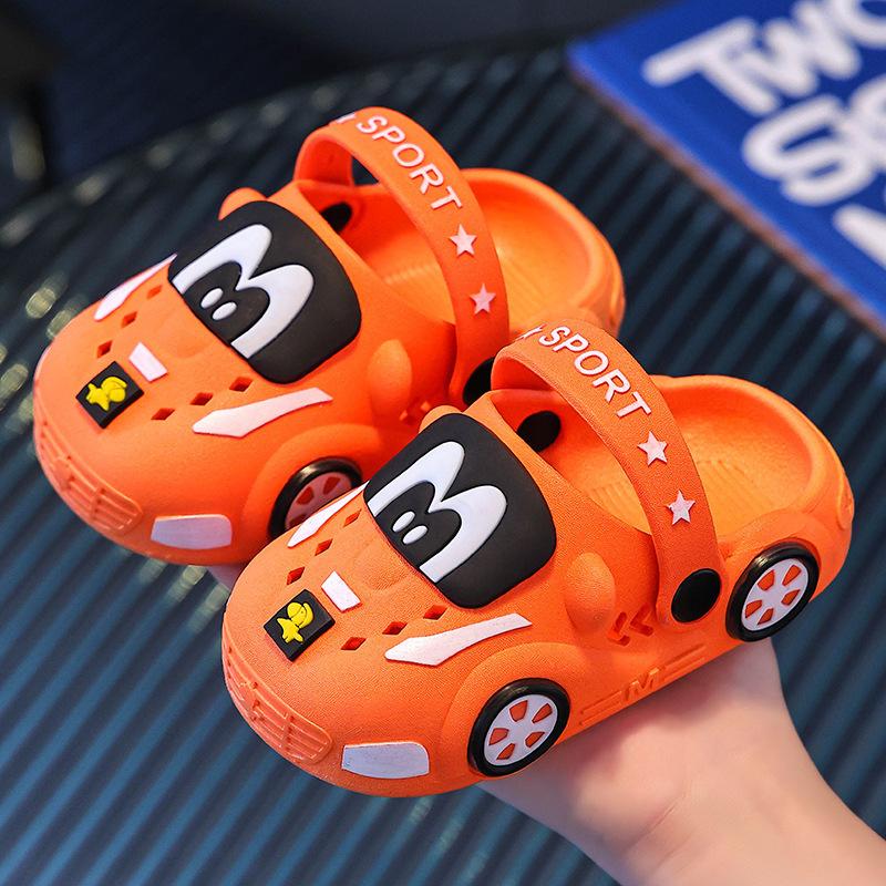 Boys' New Cartoon Car Design Closed-Toe Clogs Non-Slip Soft Sole Sandals Boys Ombre Slide Kids Classic Baseball Kids' Crocband Cruiser Flames