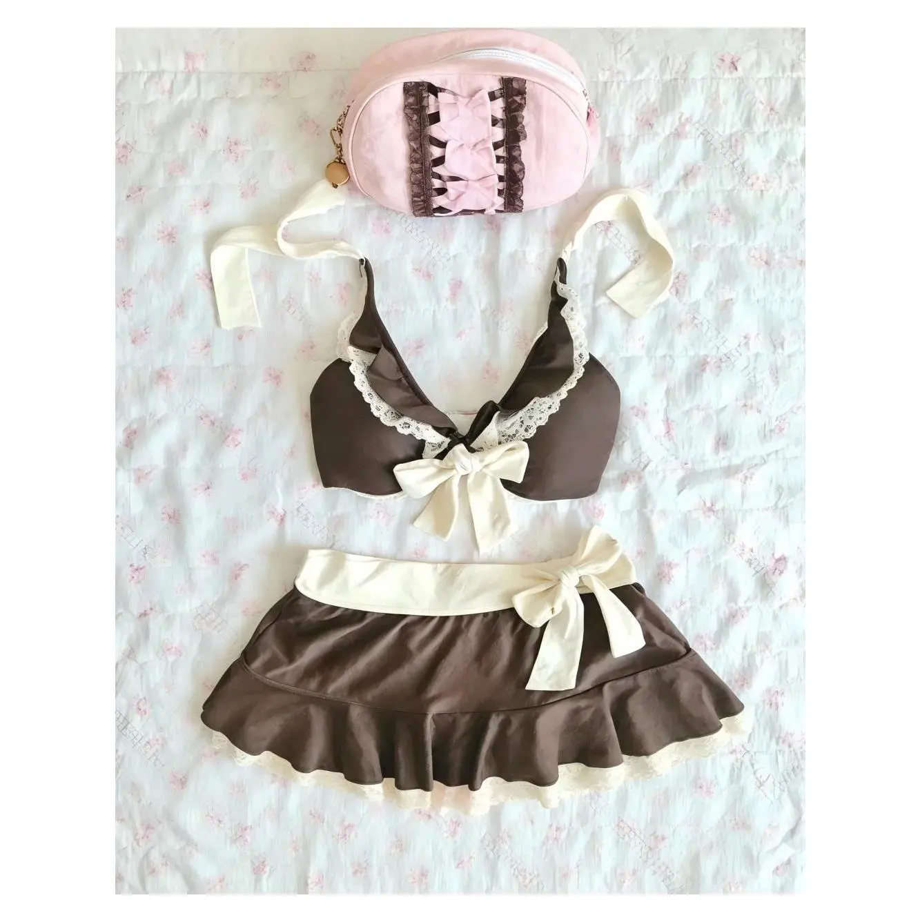2026 New Summer French Retro Brown Lace Bow Split Swimsuit Hanging Neck Ruffle Edge Skirt Bikini Niche Beach Vacation Swimming