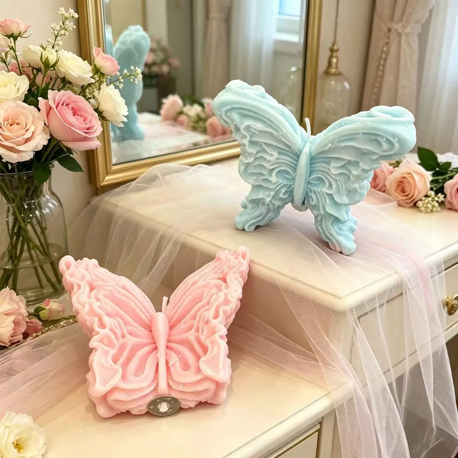 2-Pack Cute Decorated Non-Toxic Butterfly-Shaped Floral Scented Soy Candles - Light-Emitting Home Decor Gift Set, Peace of Mind Valentine's Day Aromatherapy Candles for Room Decoration