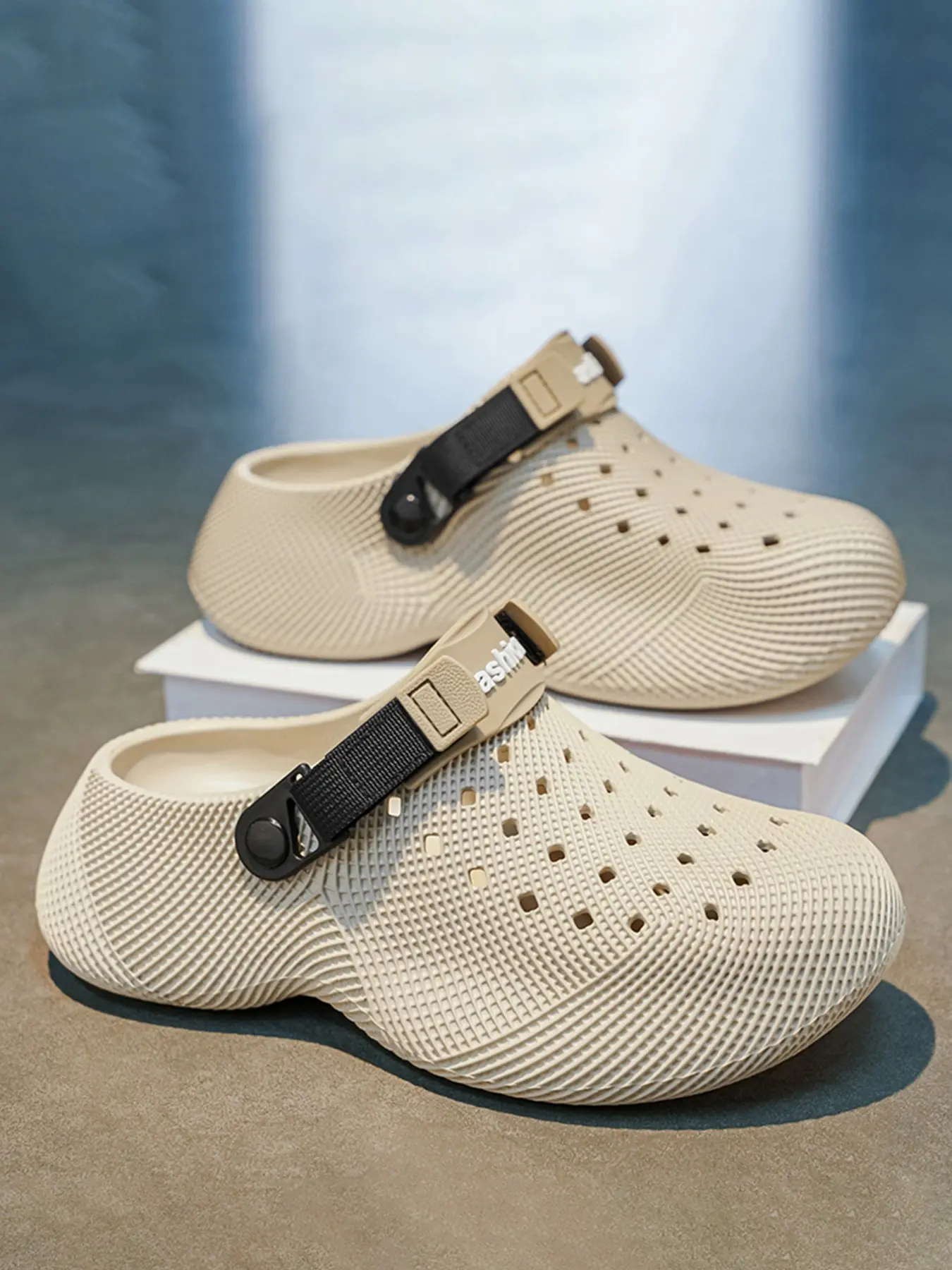 Unisex Closed-Toe Eva Slippers, Lightweight Comfortable Design, Ideal for Daily Wear, Outdoor Activities, Gardening, Beach Walks, Indoor Outdoor Slippers