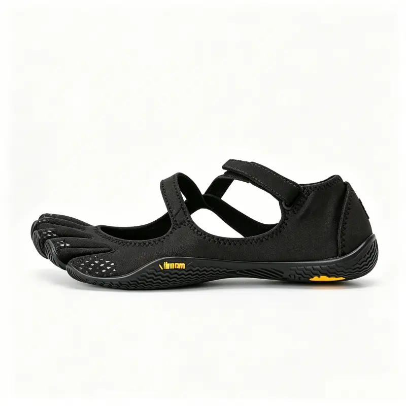 2026 latest model women's black split-toe yoga shoes, suitable for Pilates and indoor fitness. If you have a high instep, please choose one size larger