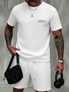 Men's Casual Textured Set, Round Neck Top and Shorts, Comfortable High-Quality Fabric, Suitable for Various Occasions