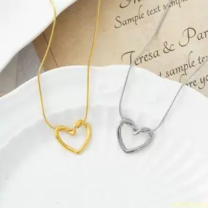 Elegant Stainless Steel Love Heart Pendant Necklace, Vintage Style Jewelry for Women, Perfect for Daily Wear & Parties, Stainless Steel Necklaces