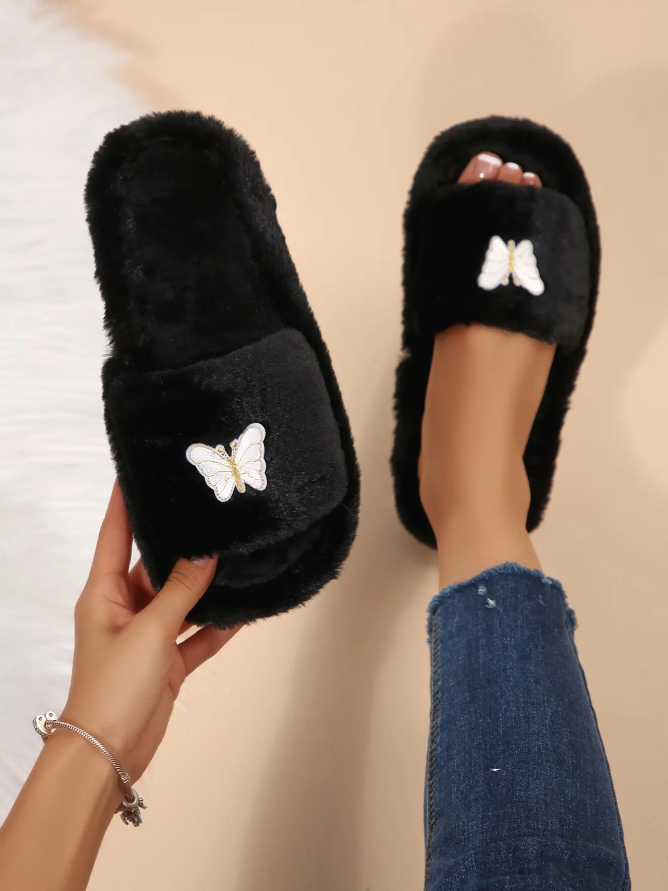 Women Fuzzy Open Toe Slide Slippers, Embroidered Butterfly Decor, Soft Fleece Warm Indoor Slides, Casual Winter Home Shoes