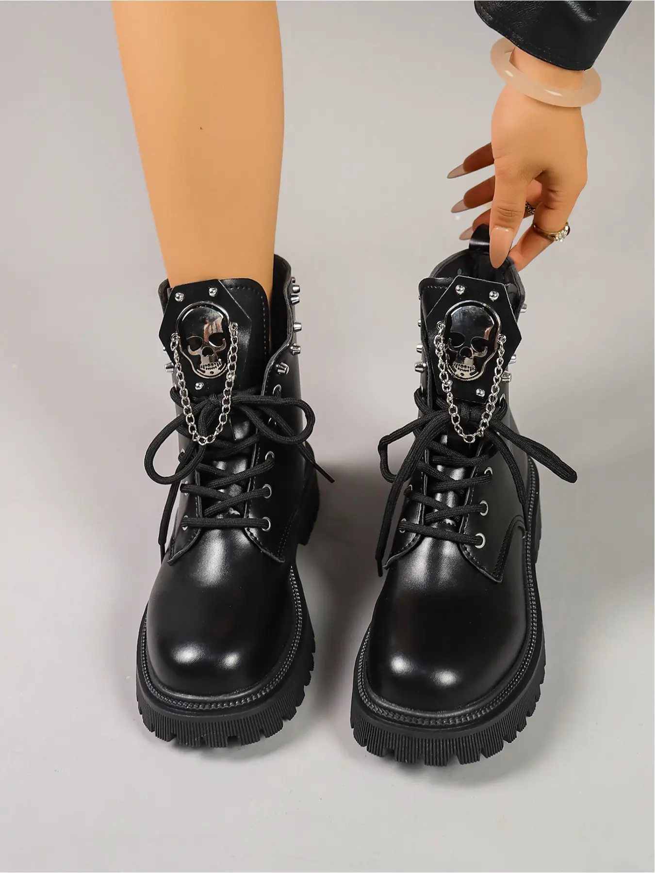 Women Gothic Skull Chain Studded Platform Ankle Combat Boots Lace Up Lug Sole Punk Moto Booties For Concert Alt Street Outfit Footwear