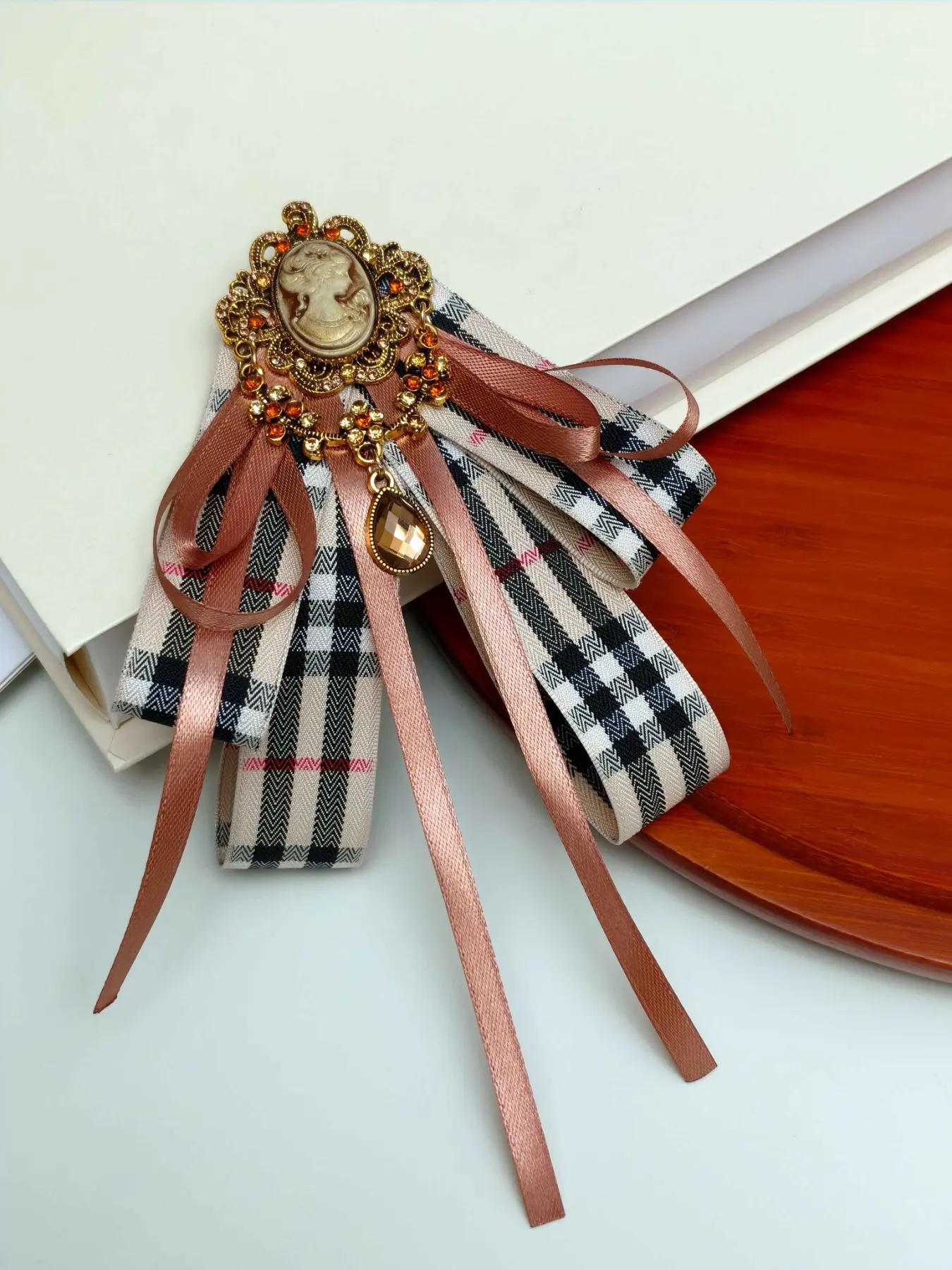 Vintage Cameo Plaid Bow Brooch, Elegant British Style Ribbon Collar Pin, Retro Brown Checkered Shirt Accessory for Women
