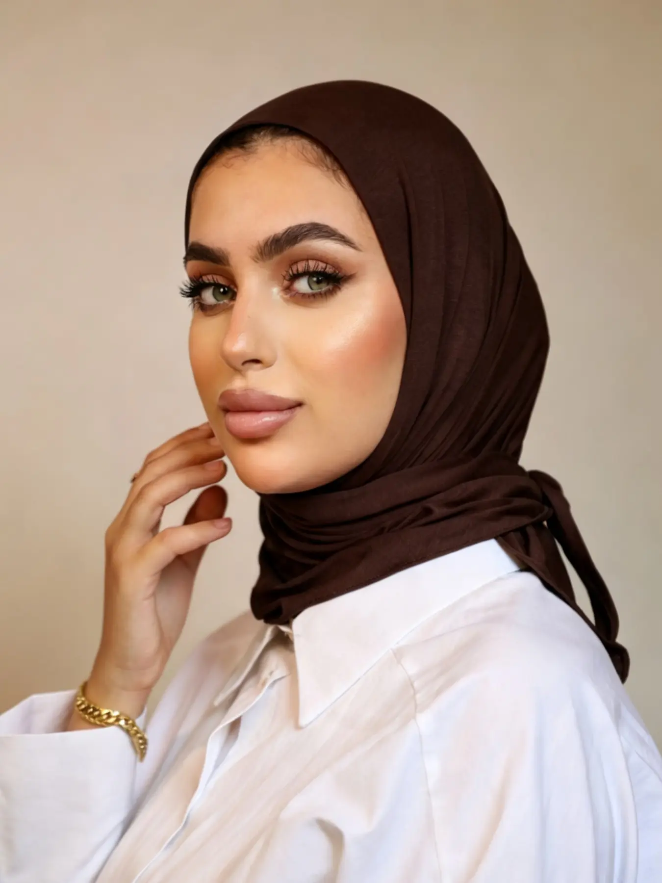 Women's Stretchable Jersey Hijab Scarf, Soft Fabric Headscarf for Modest Streetwear, Plain Design Suitable for All Occasions