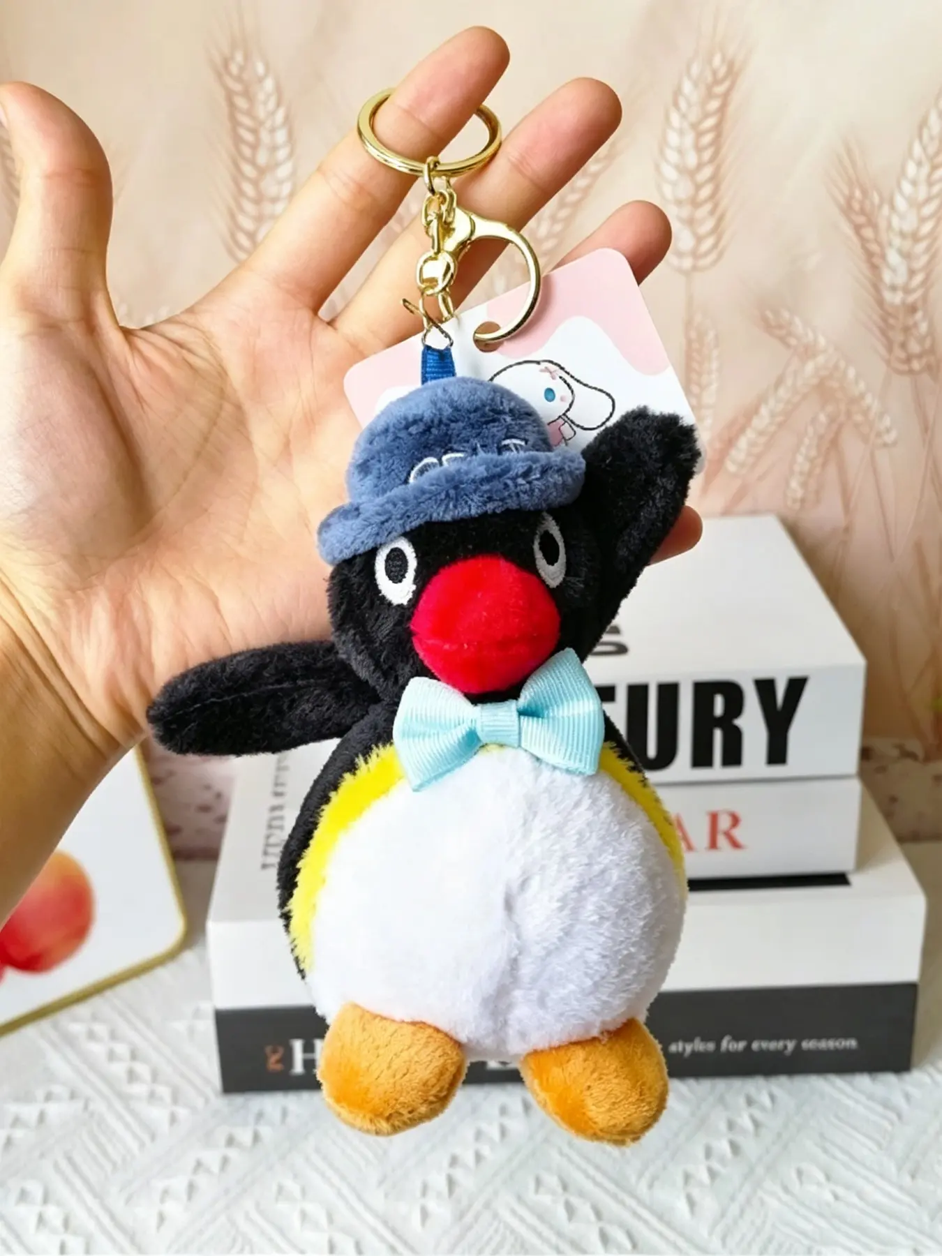 Cute Bow Hat Penguin Plush Keychain, Soft Stuffed Animal Bag Charm, Metal Spring Clip Key Ring, Lovely Pendant for Girls Women
