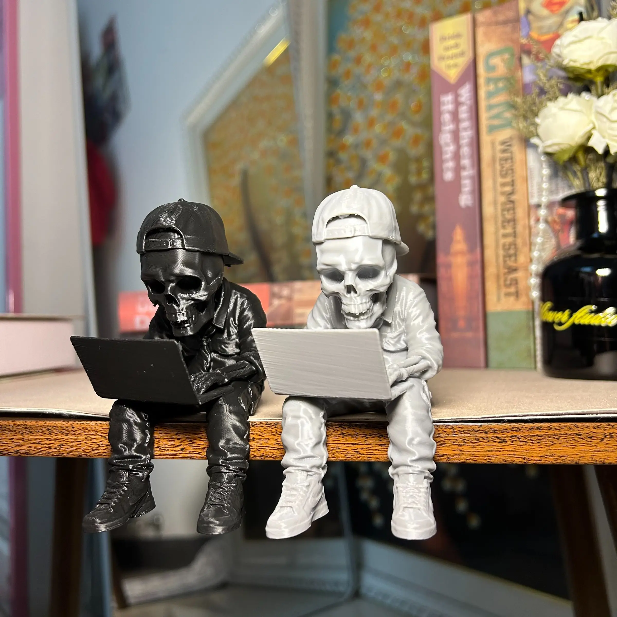 Resin Relatable Skeleton Working on Laptop Figurine, Funny Office Desk Decoration, Gothic Halloween Statue, Sarcastic Burnout Worker Desk Toy & Novelty Gift