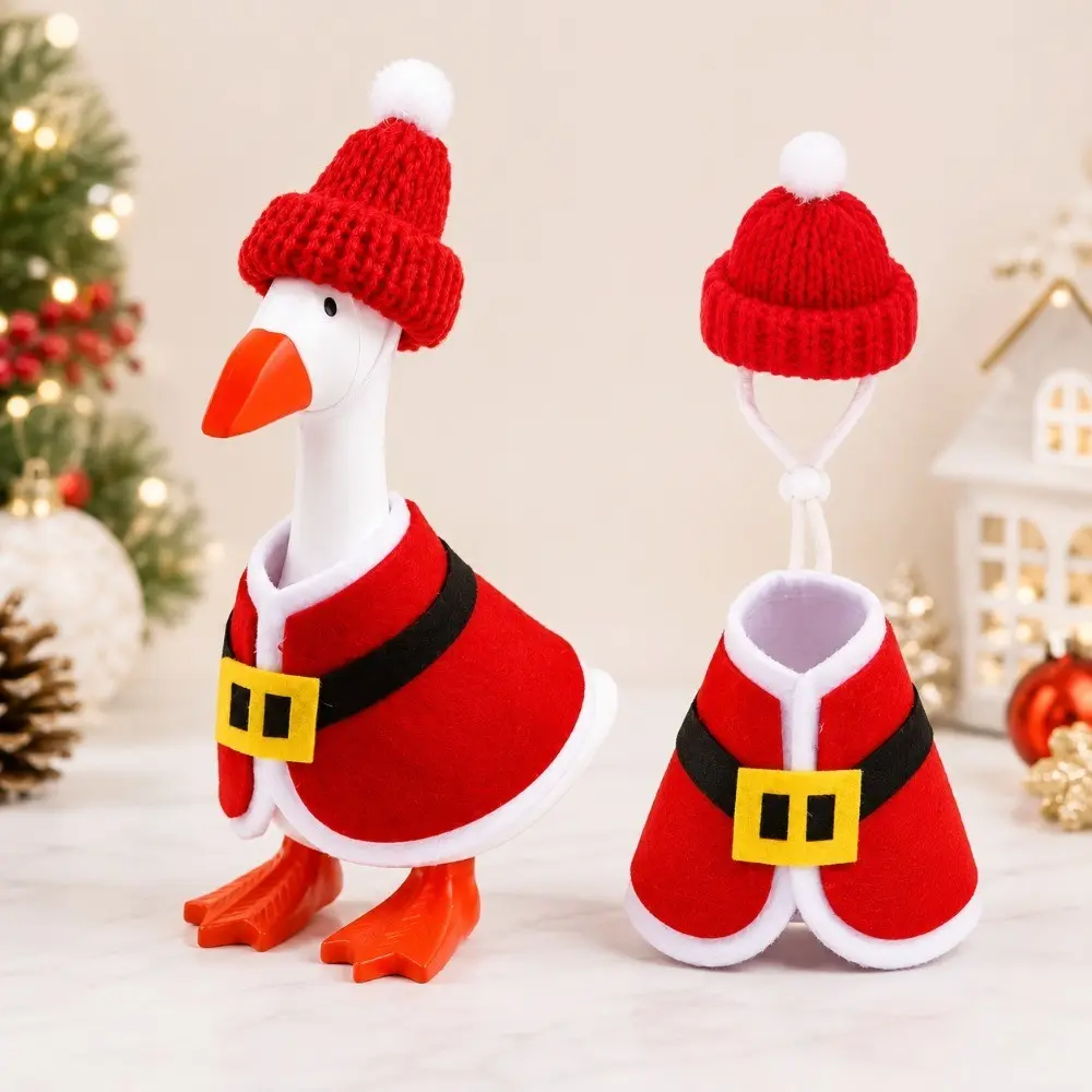 7-Inch Mini Goose Christmas Decoration Set, Festive Tabletop Ornament, Cute Holiday Home Decor, Ideal for Bookshelves, Parties, Daily Use