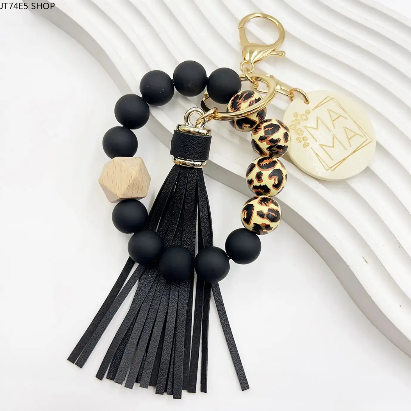 Handmade Cute Mixed Bead Keychain Set with Silicone & Wooden Beads, MAMA Engraved Wood Slice Purse Charms, Sweet Mother’s Day Gift Keychain for Mom Handbags & Keys
