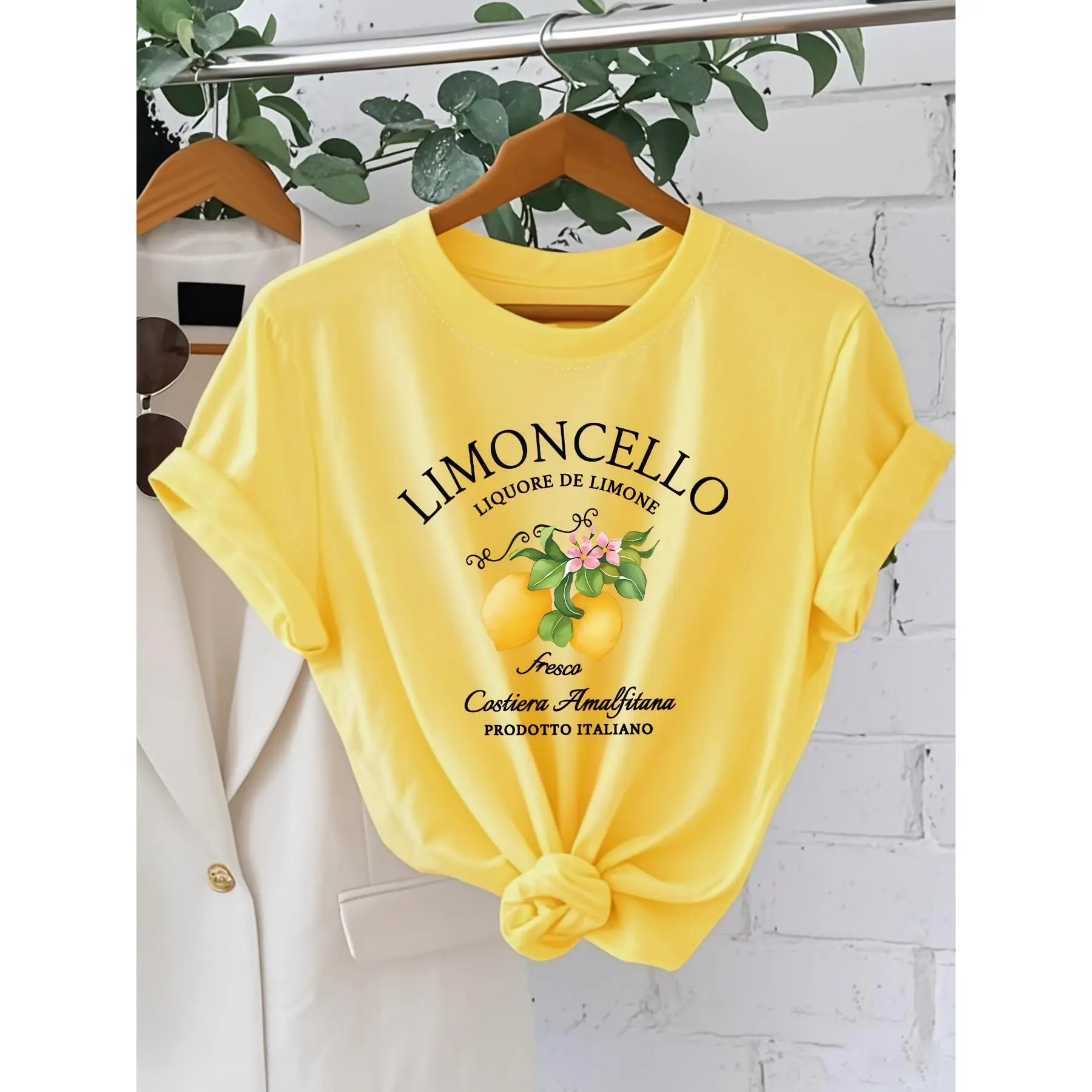 New 2026 Spring/Summer Collection: Italian Amalfi Coast Lemon T-Shirt, Crew Neck with Fruit and Letter Print, Fashionable Cool Short Sleeve Summer Casual Tee