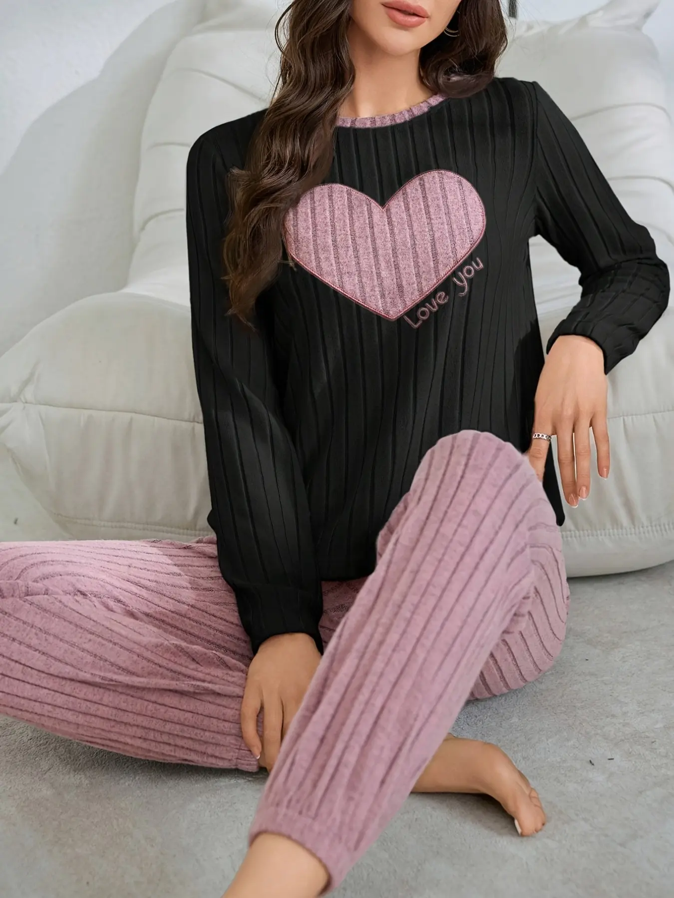 Women's Heart Round Neck Long Sleeve Pajama Set, Comfortable Warm Home Wear, Casual Two-Piece Sleepwear for Ladies, Pj Sets