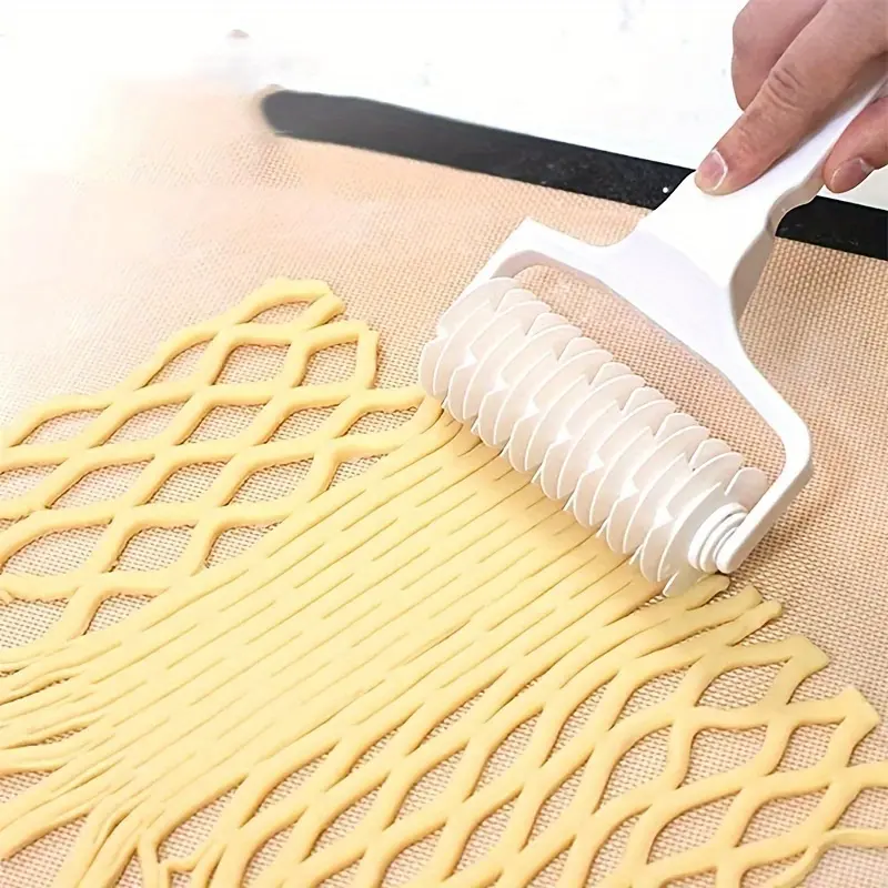 Manual Dough Roller with Non-Stick Surface, Made of Durable Plastic, No Electricity Needed, Suitable for Pie Crust, Pasta and Pastry Making