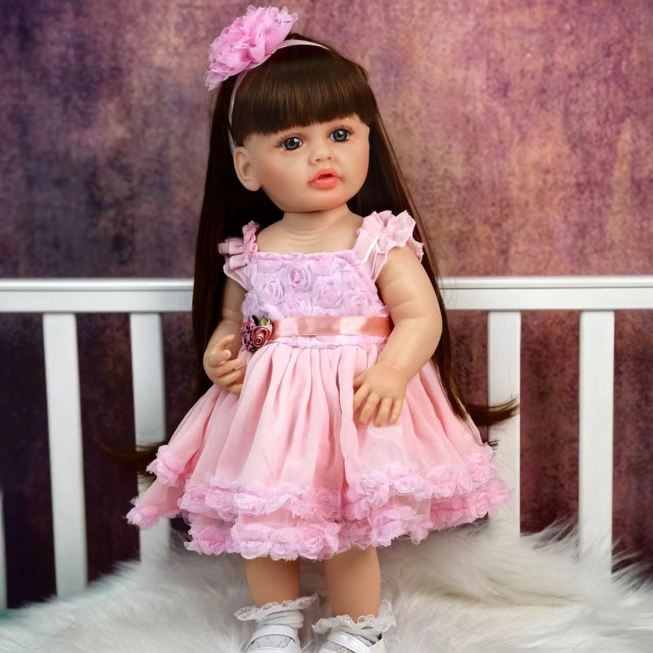22 Inch Realistic Doll Reborn Doll, Realistic Newborn Baby Doll with Accessories, Cute Play House Pretend Play Toy, Gorgeous Doll, Girls Birthday Gift, Holiday Gift
