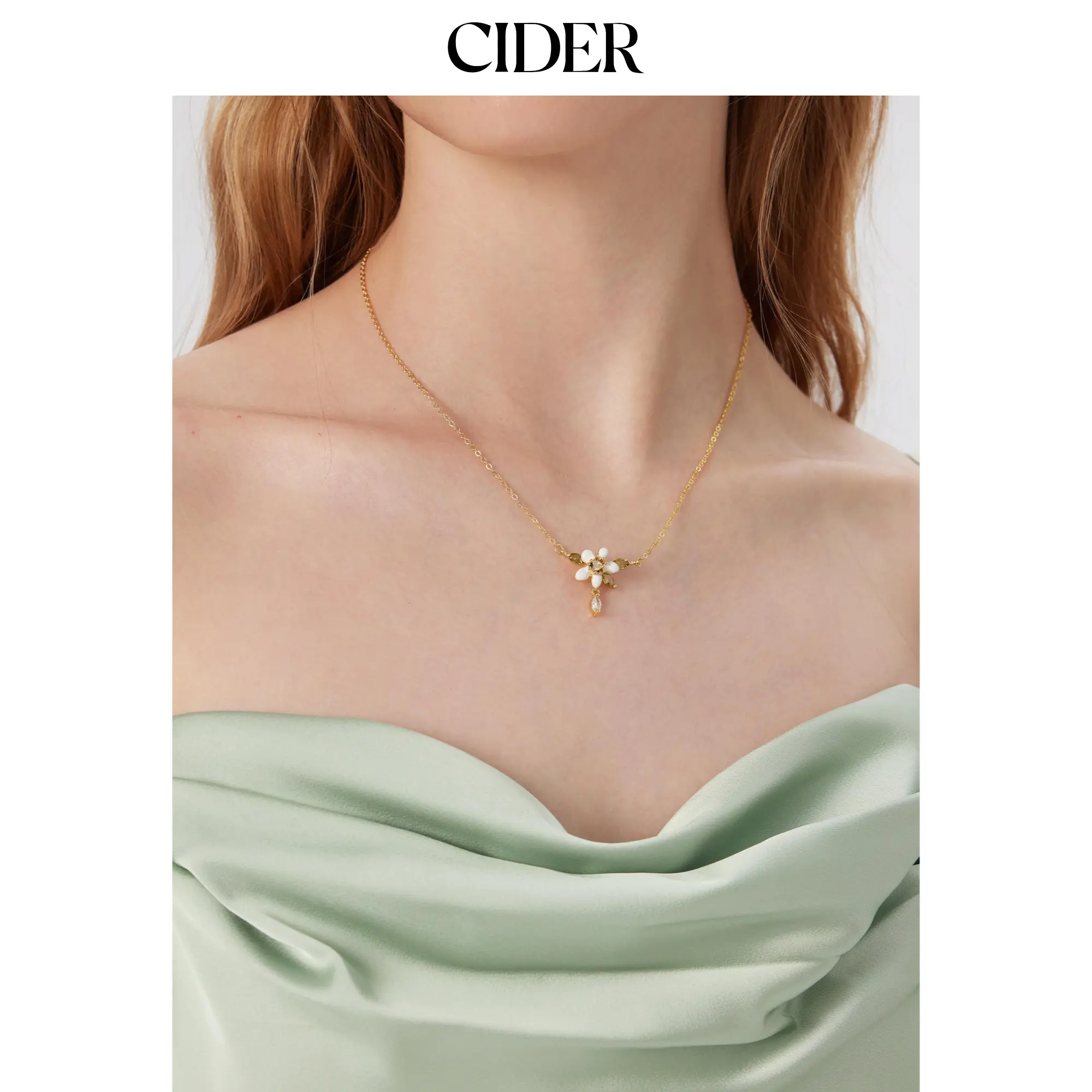 Cider [2 colors, size One Size-One Size] ZIRCON FLORAL PENDANT NECKLACE