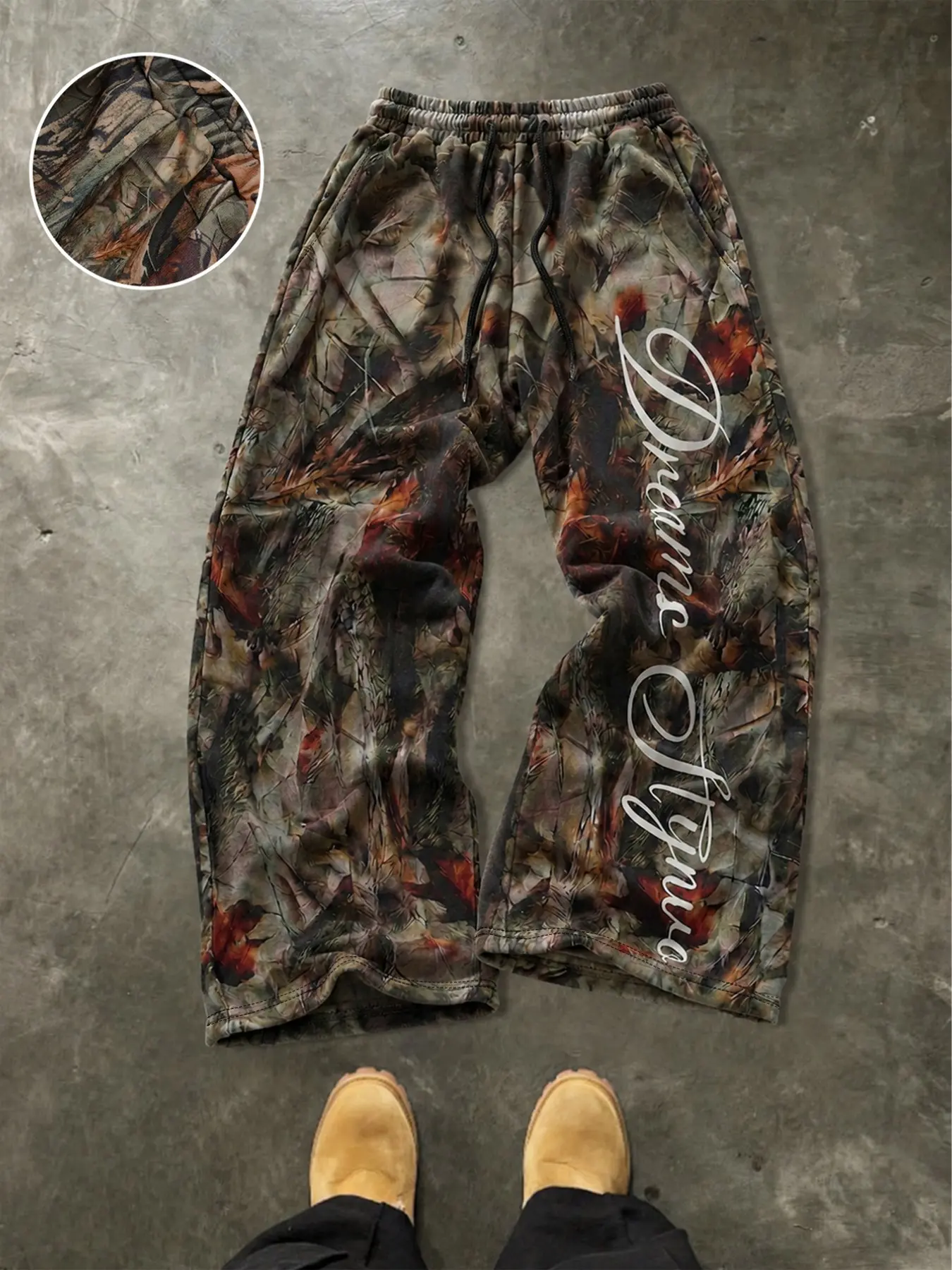 Men's Bionic Leaf Camo Wide-Leg Sweatpants, Vintage Handwritten Letter Print, Elastic Waist, Loose Casual Sports Trousers, American Hip-Hop Streetwear Wide-Leg Pants
