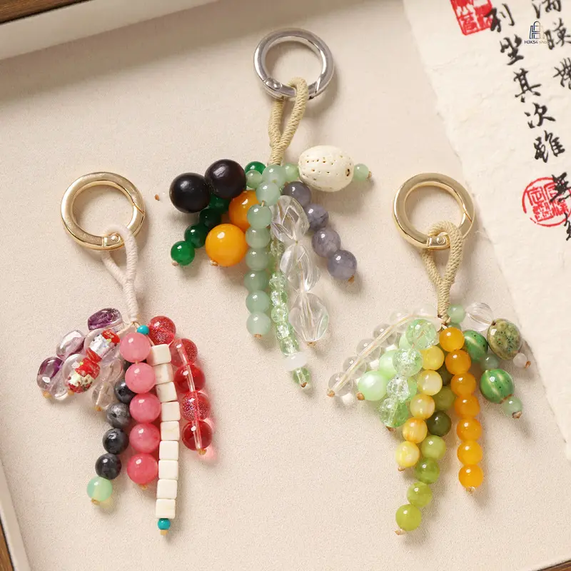 Women's Geometric Wish Seed Crystal Beaded Keychain, Hand-Woven Bodhi Oriental Style Accessory, Unique Bag Charm Backpack Pendant Fashion Gift for Costume Jewelry Enthusiasts