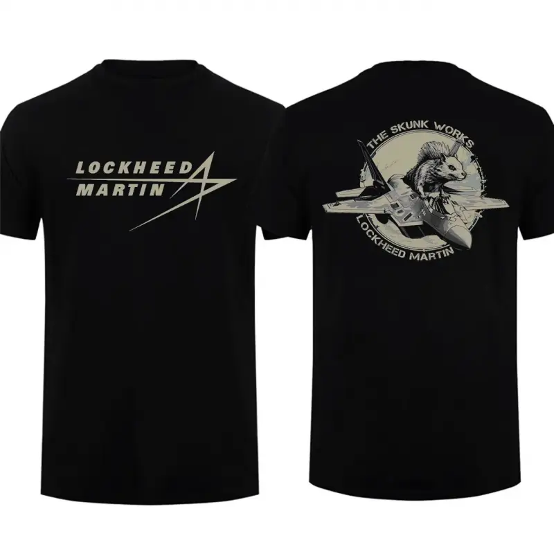 Graphic-T-Shirt Lockheed Martin "The Skunk Works" Graphic Tee, Full Colour Summer T-Shirt, Outdoor Casual Shirt, Vintage Aviation Style Tee, Aerospace Fan Apparel, Comfortable Unisex Streetwear Shirt, Perfect Gift for Men Women, Camiseta Verano