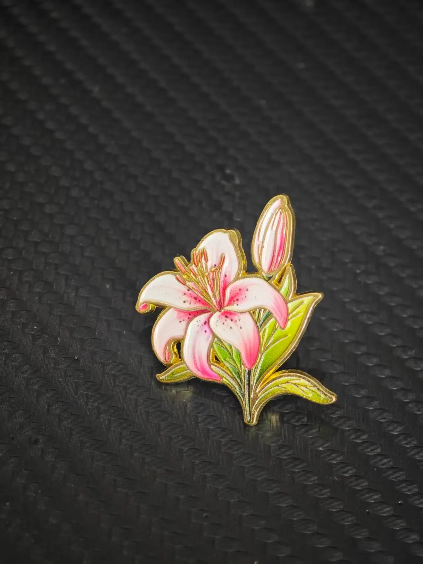 1Pcs Graceful Lily Flower Enamel Pin Pink White Petal Brooch | Elegant Bridal Gift | Sophisticated Backpack Pin for Her