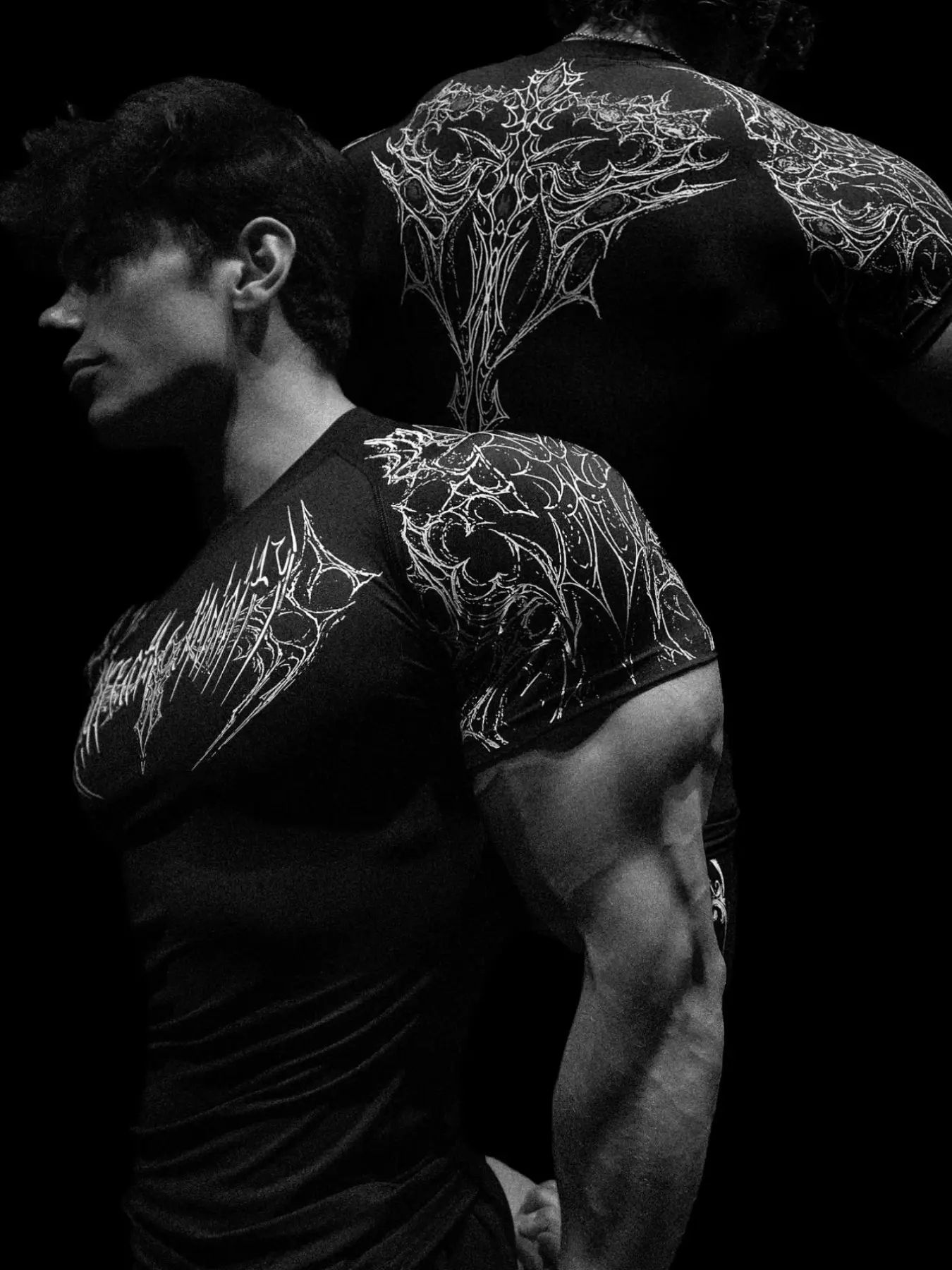 Men's Gothic Print Fitness T-Shirt, Stretchy Workout Top, High Elasticity Quick-Dry Breathable Fabric, Perfect for Gym Training, Sporty Long Sleeve Top