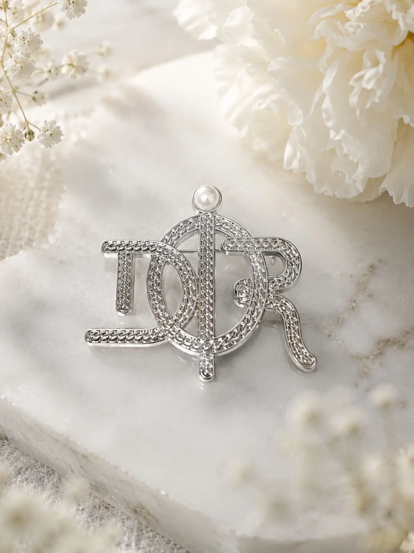 Fashionable Style Brooch, Elegant Plain Design, All-Season Accessory, Perfect for Any, Trendy Pin Jewelry, Alloy Brooch Pin
