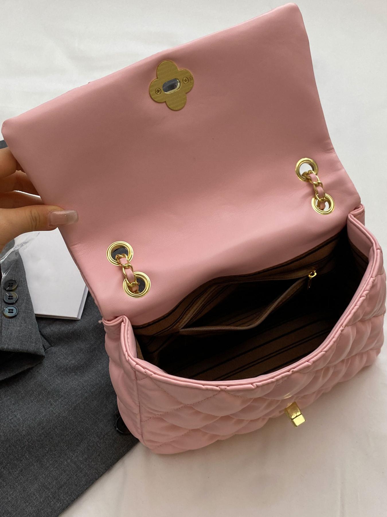 Classic style women's quilted crossbody bag, simple and niche, metal chain shoulder strap design for women's shoulder bag, trendy and fashionable, exquisite solid color casual women's bag, suitable for commuting, shopping, dating, parties and other occasi