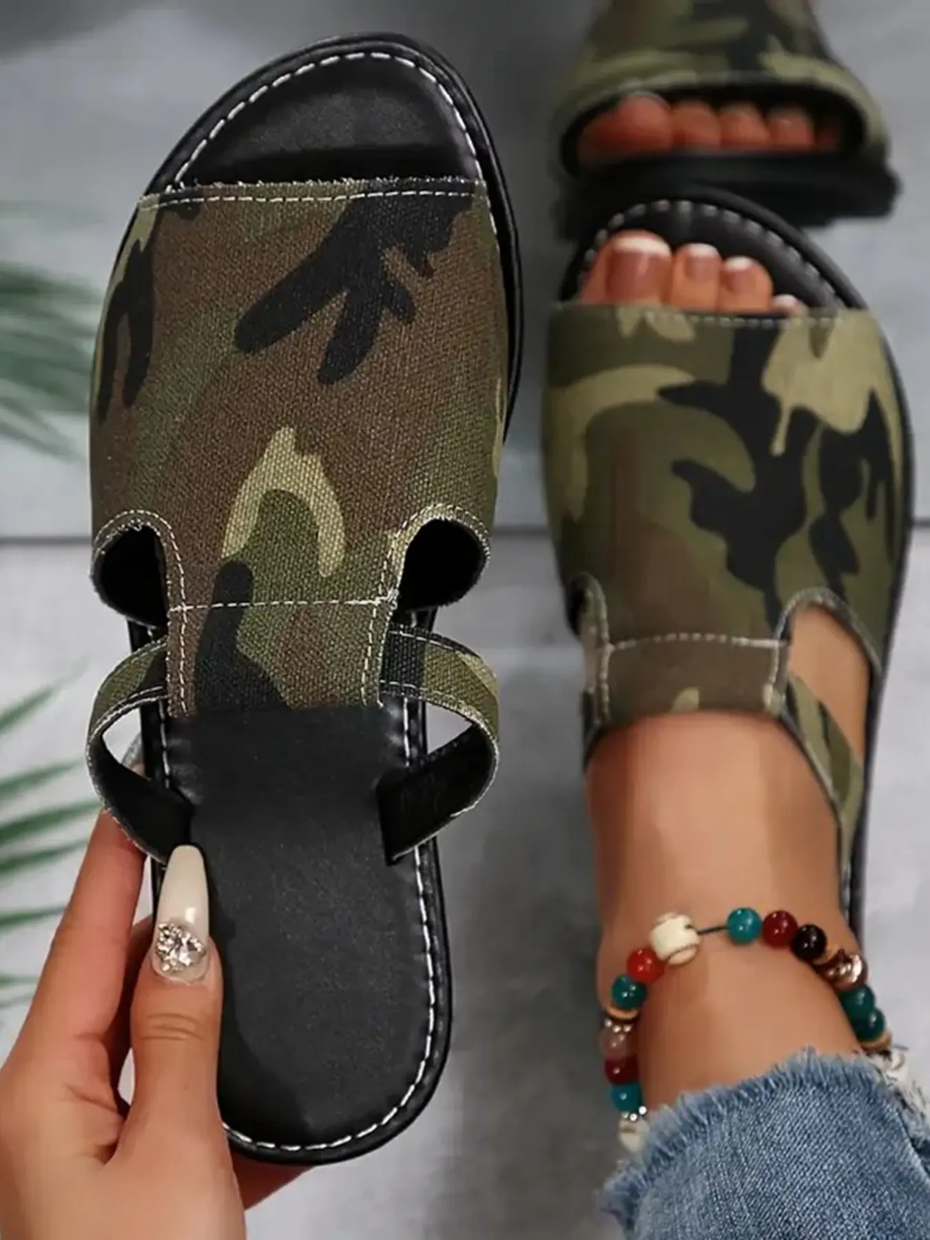 Women's Retro Camouflage Cutout Sandals, Summer Soft Sole Open-Toe Slippers, Outdoor Flat Shoes, Comfortable Lazy Footwear