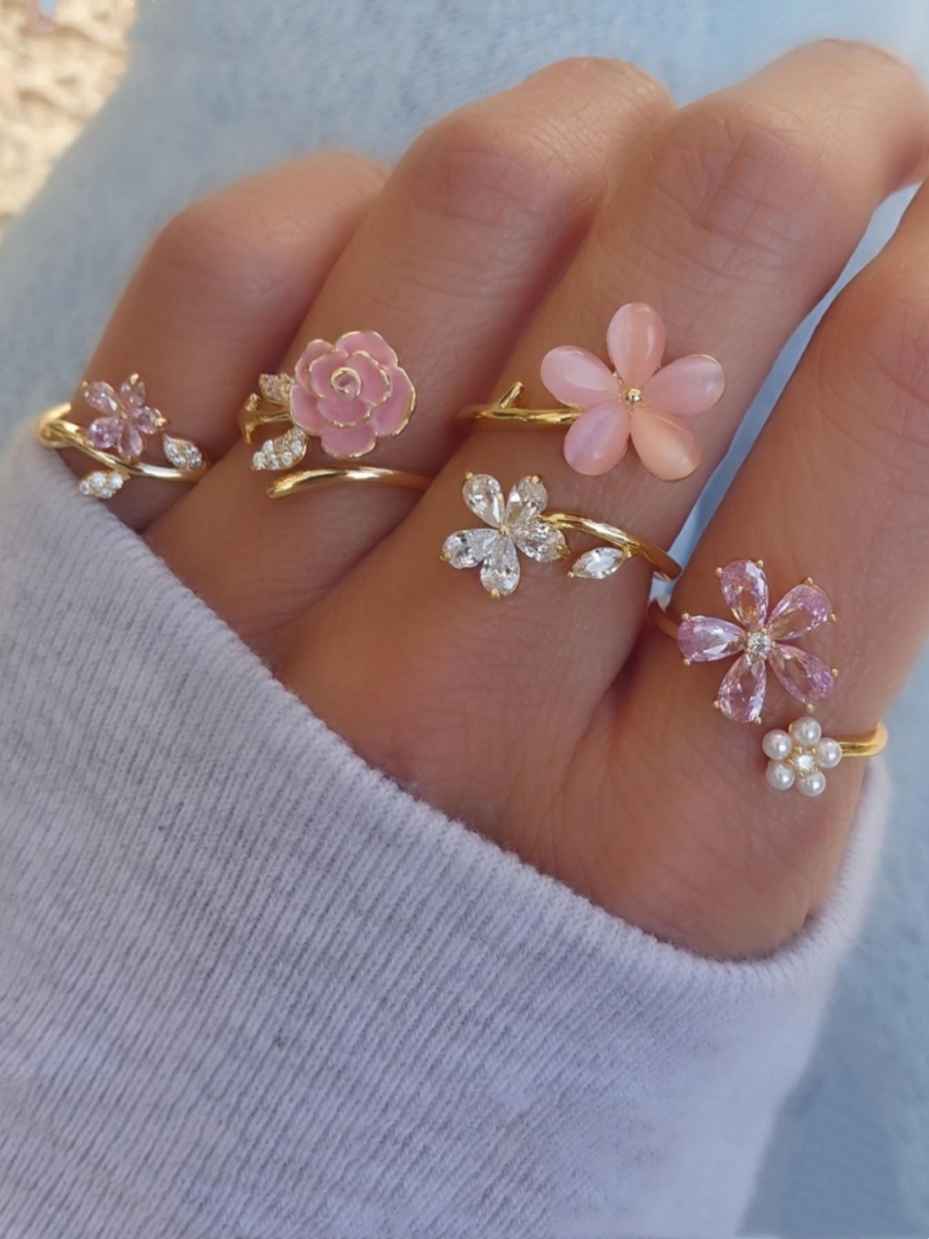 Elegant 4-Piece Rhinestone & Faux Pearl Studded Rings, Floral Design, Perfect Gift for Her, Stylish Jewelry Accessories