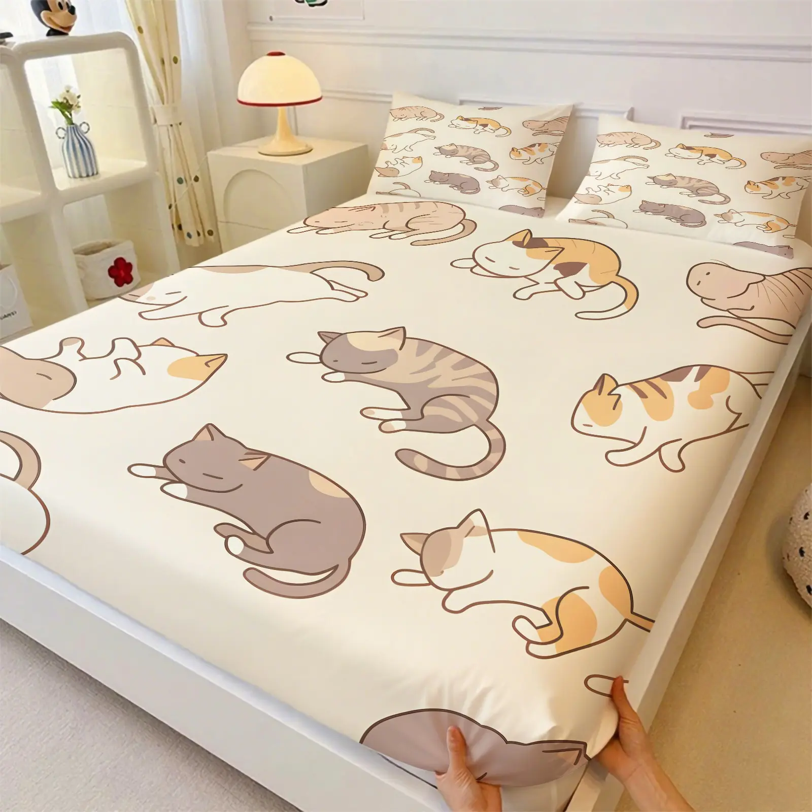 Ins Style Cute Cat Fitted Sheet Set, Include 1 Bedcap and 2 Pillowcases, Cartoon Napping Kitten Neutral Cream Pattern Mattress Cover, Simple Pet Lover Bedroom Bedspread, Soft Elastic, Wrinkle Resistant, Anti-Slip