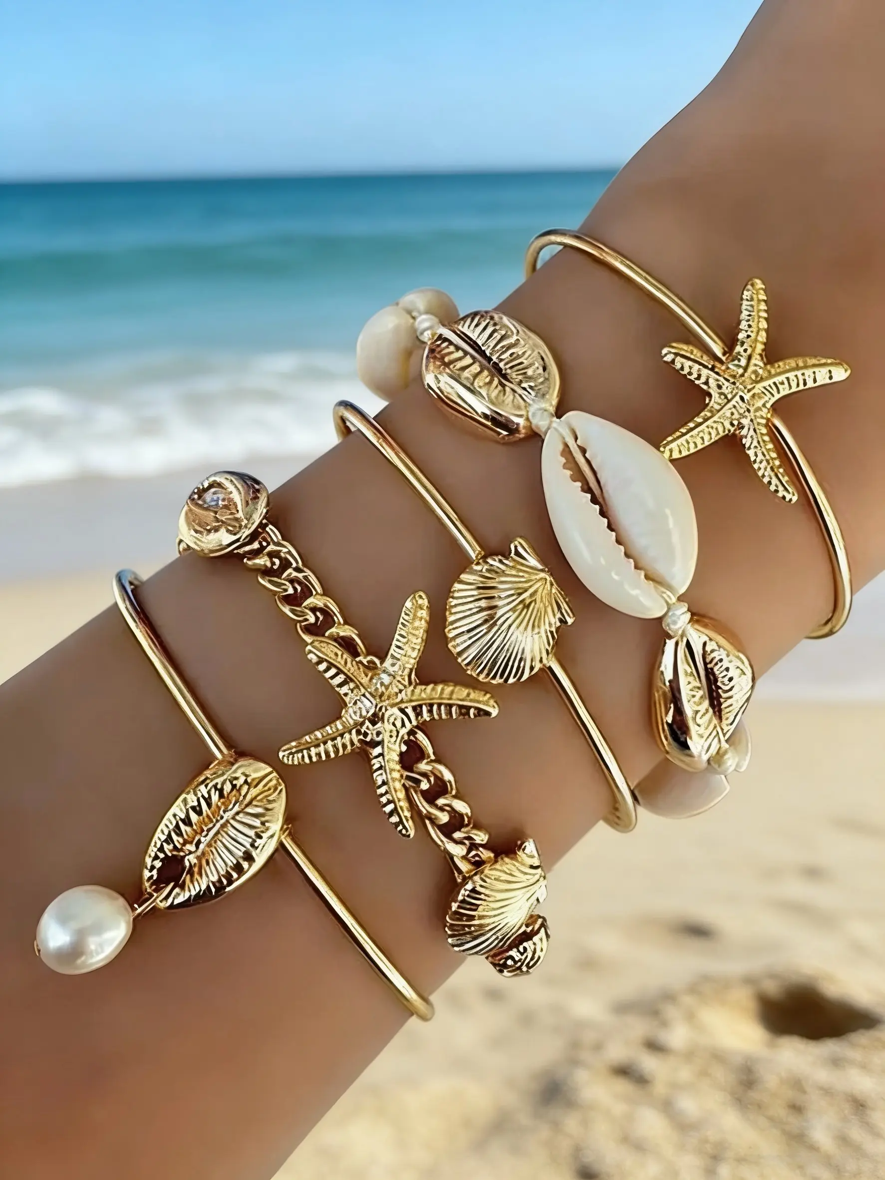 Alone Luna 5-Piece Set for Women, Beach Elements Shell & Starfish, Layerable, Durable & Fashionable, Perfect Daily Accessory, Travel & Gift