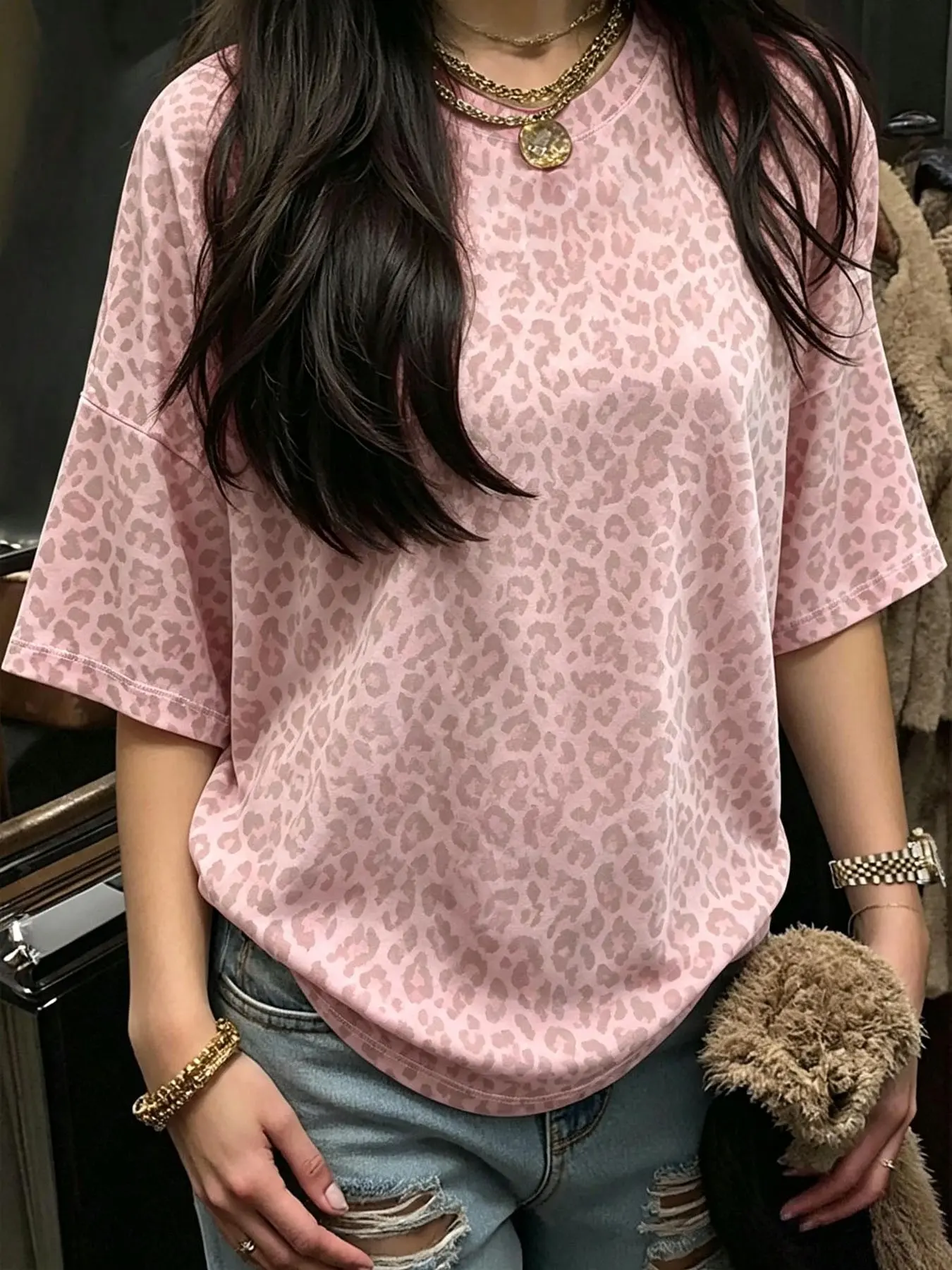 Women's Leopard Pattern Loose Fit T-Shirt, Short Sleeve Round Neck Digital Print Top, Vintage Casual Style, Soft Comfortable Daily Wear, Casual Comfy Clothes, Summer Fashion Basic Tee, Casual Chic Streetwear