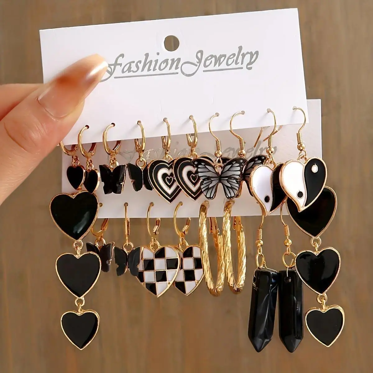 Women's 5-Pair Retro Hoop Earring Set - Black & White Checkered Heart, Chunky C-Hoops, Cowhide Leather, Lightweight Statement Jewelry, Earring Stacks, Party Gift, Vintage Coquette Preppy Accessories