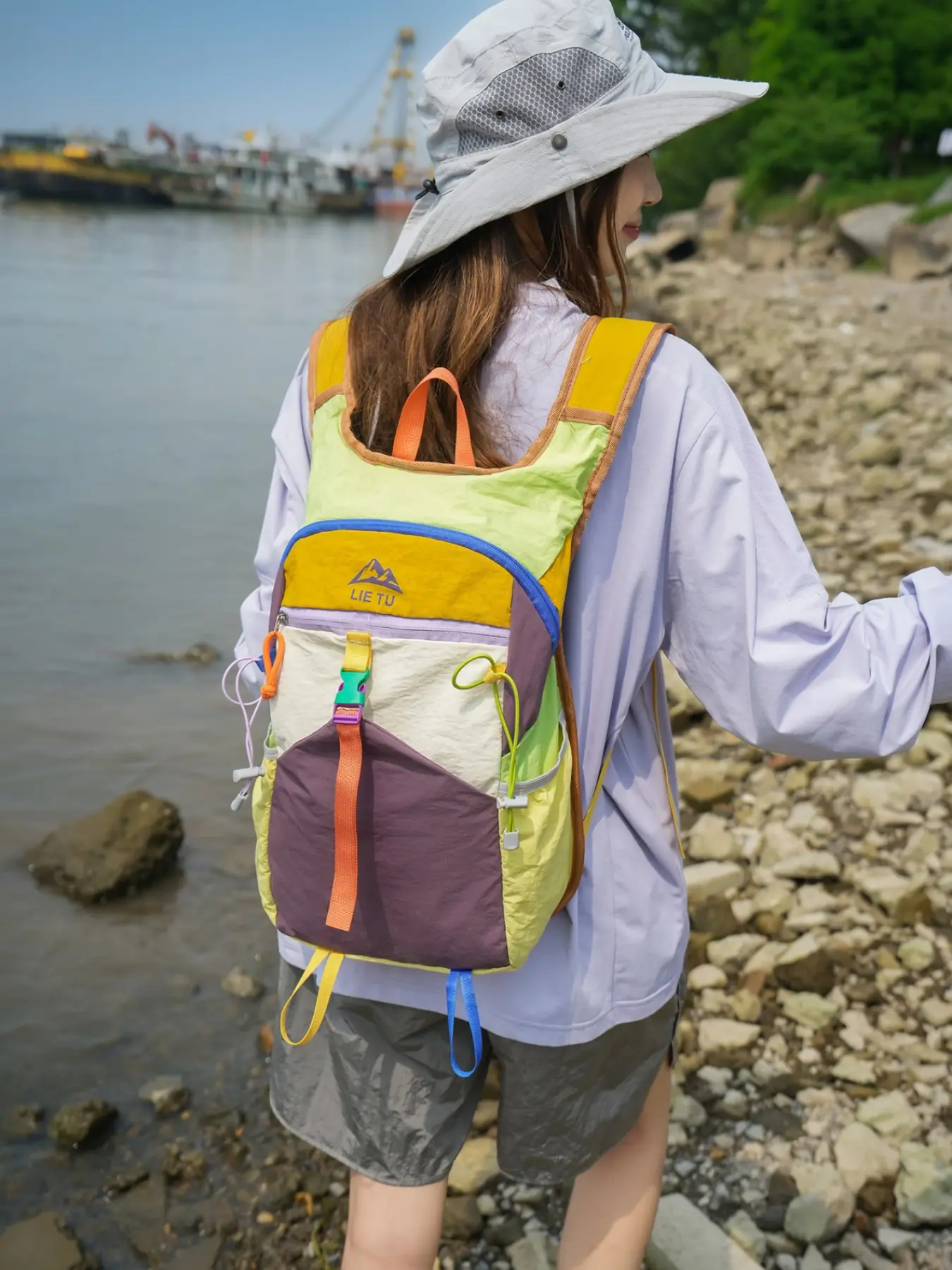 Lightweight Hiking Backpack, 2026 Summer Stylish Colorblock Waterproof Outdoor Hiking Bag, Lightweight Travel Backpack, Backpack For Travel