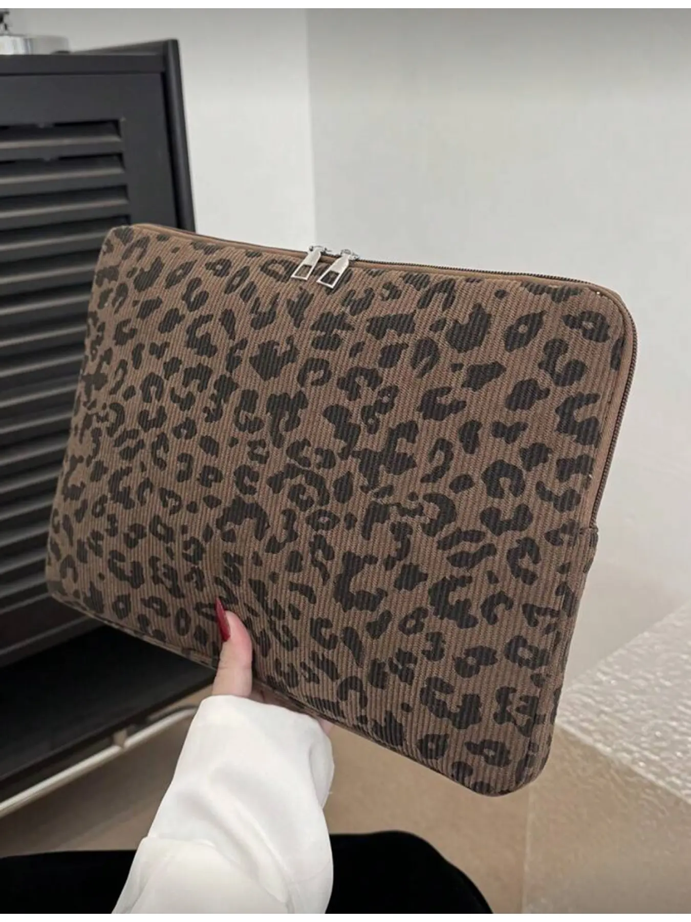 Slim Solid Color Luxury Multi Size Laptop and Tablet Storage Organizer Bag
