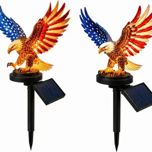 250th Anniversary of the United States Decorative Waterproof LED Patriotic Outdoor Statue 1 Piece Personalized Patriotic Gift Solar Eagle Yard Pole Light Suitable for 4th of July Yard, Memorial Day Pathway Personalized Solar Eagle-Shaped Garden Light