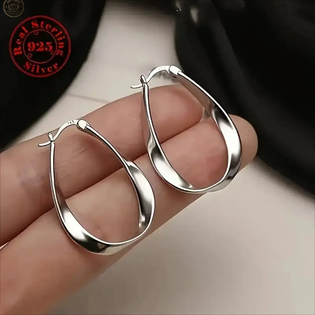 Women’s S925 Sterling Silver Mobius Twist Hoop Earrings, Polished Teardrop‑Shaped Click‑Top Hoops, Minimalist Fashion Jewelry For Daily Wear, Date Nights And Holiday Gifting