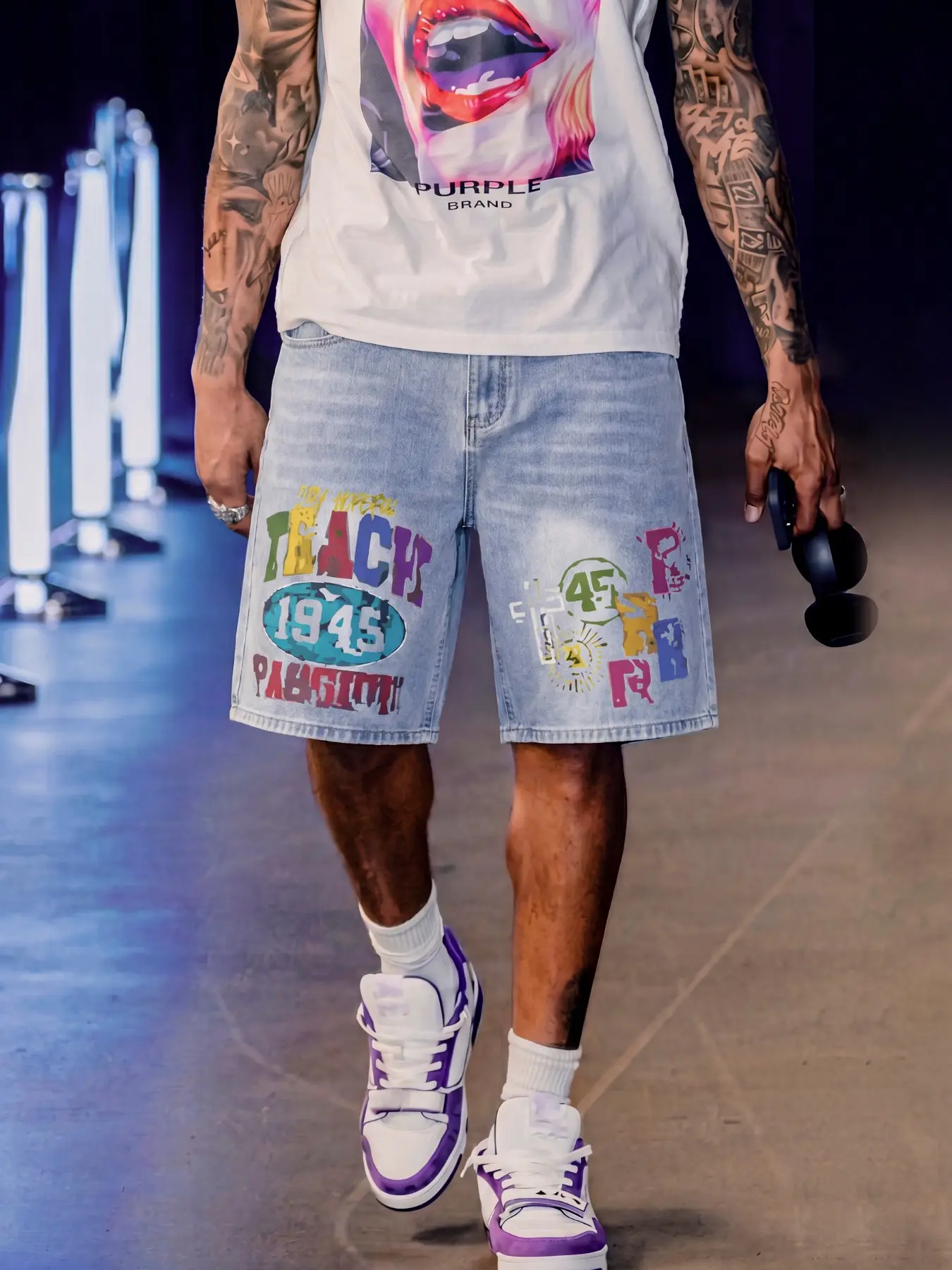 Men's Light Wash Printed Denim Shorts, Loose Bermuda Shorts with Colorful Graffiti Lettering in Street Style, Vintage Y2K Casual Summer Denim Shorts, Casual Outdoor Shorts, Casual Wear Shorts, Perfect for Concerts and Summer Casual Looks