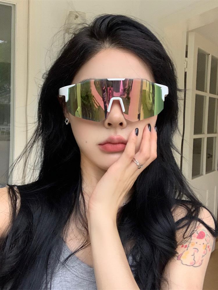 7 pairs of outdoor sports cycling windproof sun visor sunglasses for men and women, European and American style colorful motorcycle large frame slim sunglasses for sun protection, fishing, travel, cycling SpringStatements