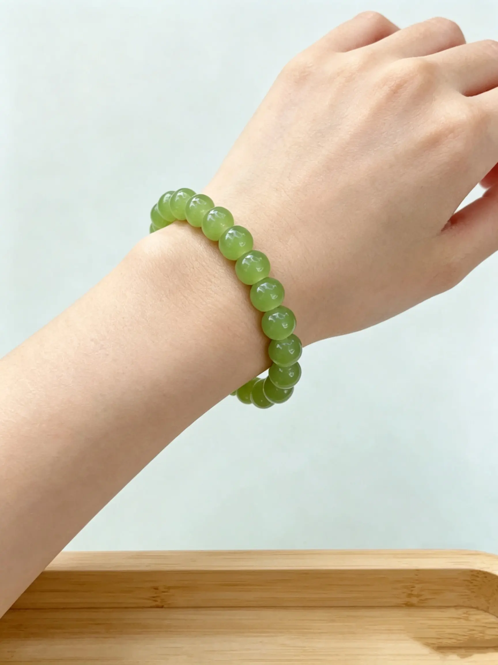 Natural Stone Bracelet, 8/10mm Lucky Greenstone, Attracts Love and Wealth, Perfect Valentine's Gift, Vitality and Prosperity