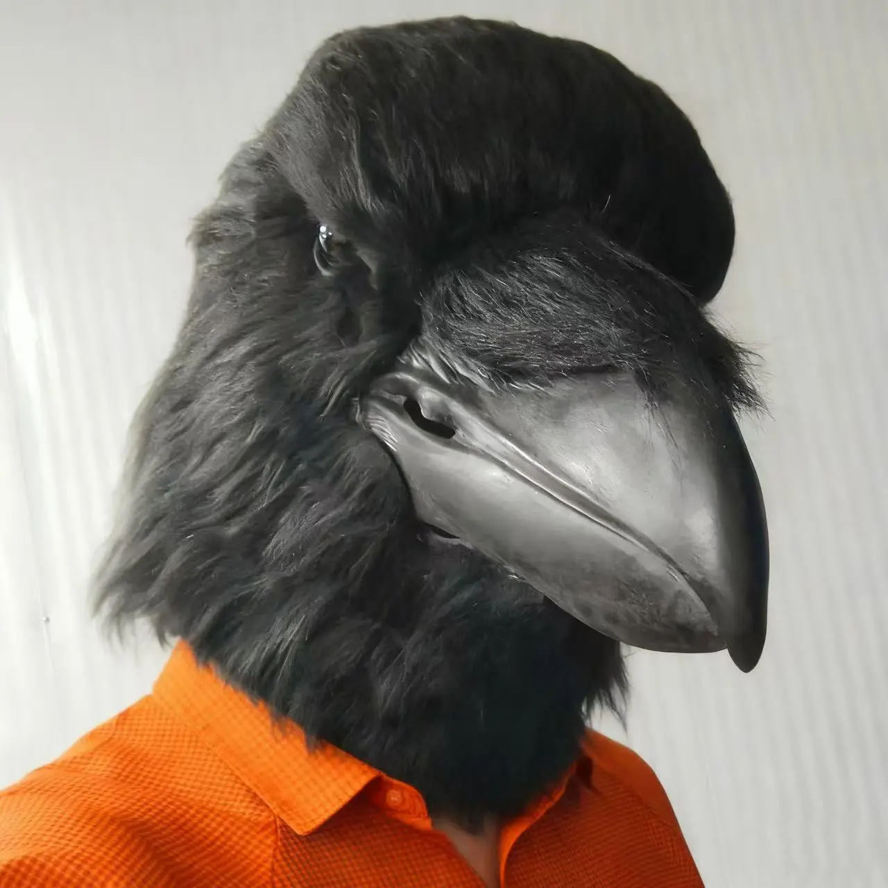 Realistic Crow Mask with Hooked Beak & Feather Textures – Black Latex Animal Headpiece, Perfect for Cosplay, Halloween & Party Costumes | Exquisitely Detailed Crow Mask