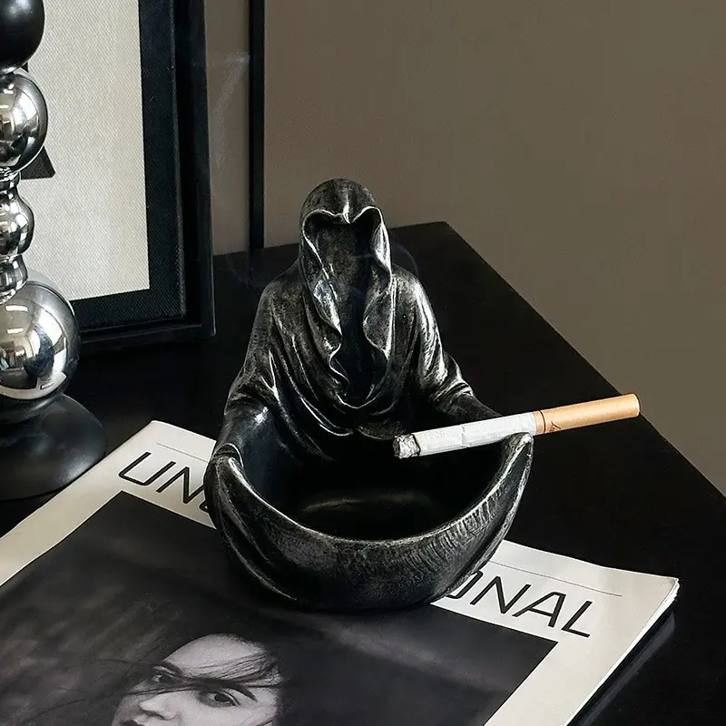 Fun Mysterious Man Ashtray, High-End Home Decor for Living Room, Study, Office Desk, Halloween Novelty Gift, Unique Ornament