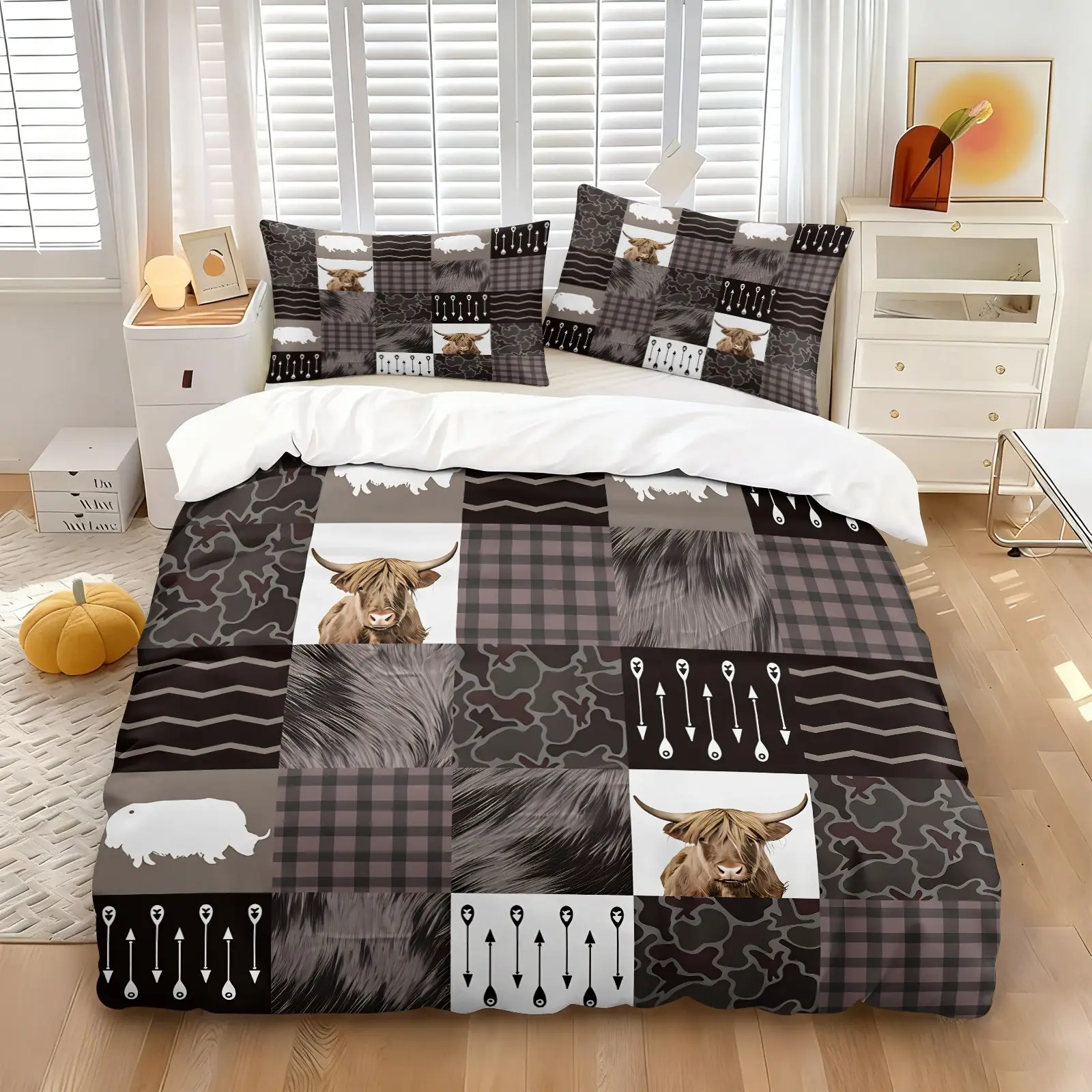2/3Pcs Western Patchwork Highland Cow Duvet Cover Set, Plaid Arrow Camo Pattern Comforter Cover, Rustic Farmhouse Bedding Set with Pillowcases, No Filler, Ideal For Country Style Bedroom & Cabin Decor