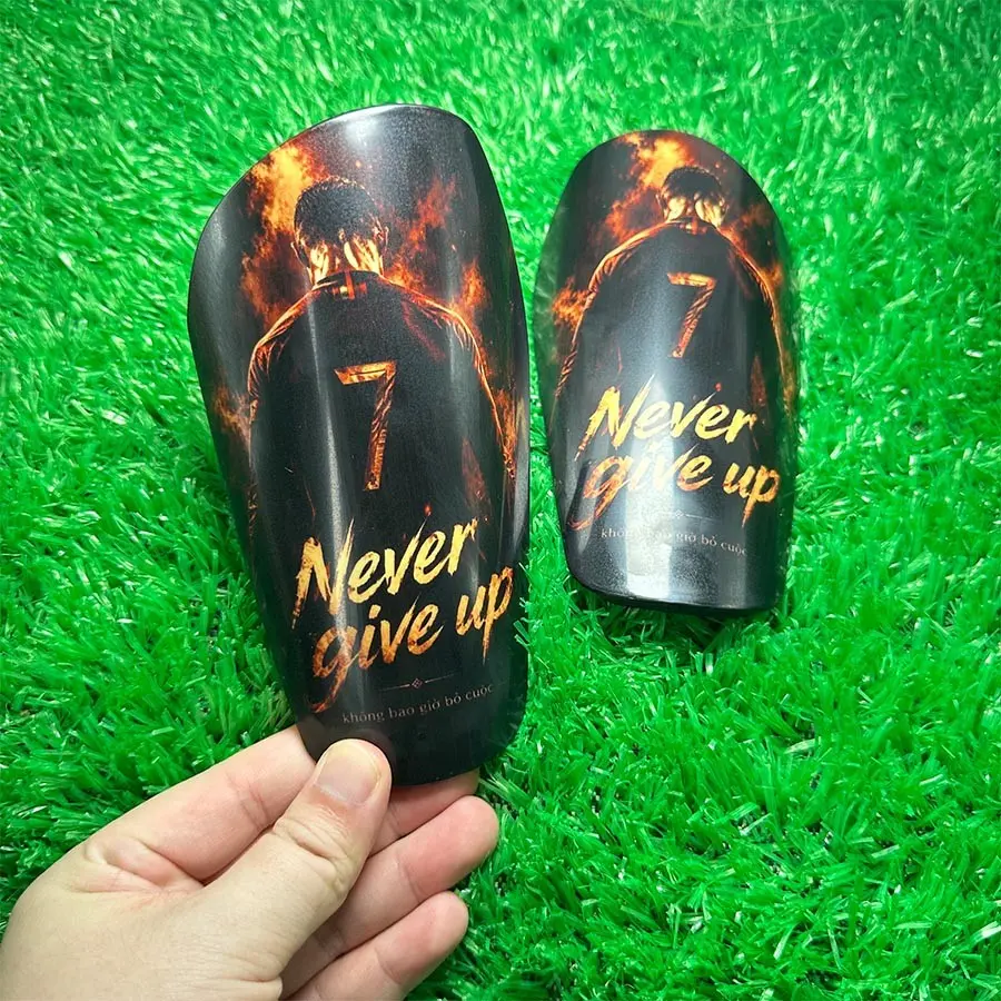 1 Pair 15x7cm Plastic Soccer Shin Guards, Cool Star Pattern, Hard Shell Protection, Middle School Football Equipment, Indoor Sports Gear, Soccer Accessories