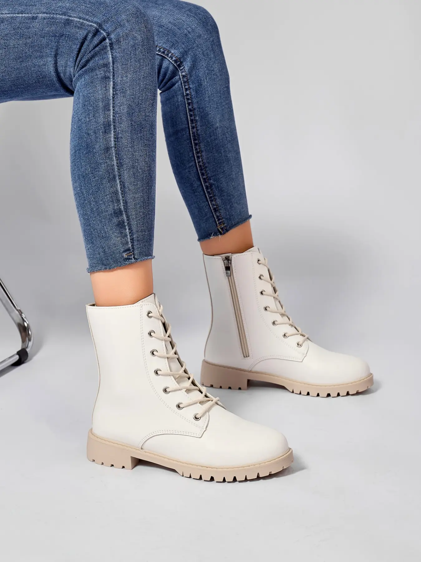 Classic Lace-Up Boots, Available in, Glossy, Vintage, Anti-Slip Thick Sole, Lightweight, Versatile for Jeans & Skirts