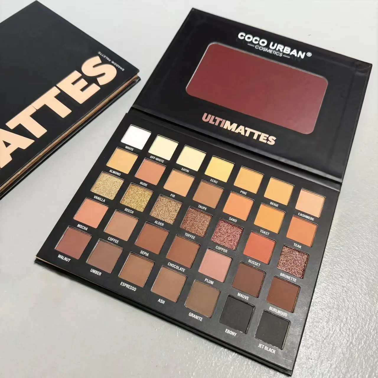 Ultra Mattes 35 Color Neutral Brown Eyeshadow Palette, Rich Blendable Nude Matte & Metallic Shimmer Shades Professional Warm Earth Tone Eye Makeup Palette for Women, Eyeshadow Set