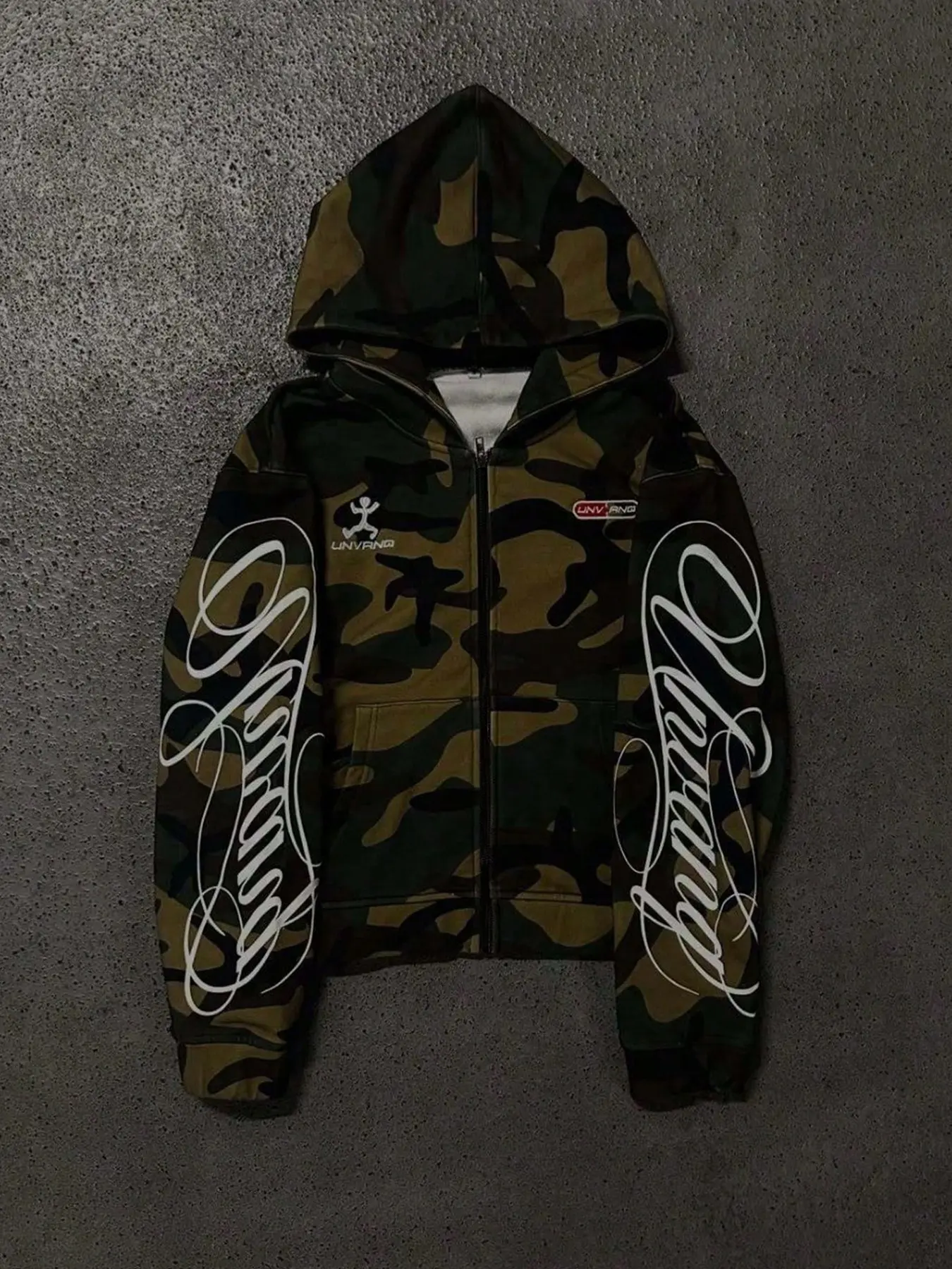 2026 Hot Selling Men Camo Zip Up Hooded Sweatshirt, Camo Printed Hoodie, Vintage Camouflage Print Cropped Hoodie Jacket, Oversized Full Zip Streetwear Coat, Y2K Hip Hop Outerwear For Daily Outfit, Camping, Street Fashion, Spring Autumn Male Casual