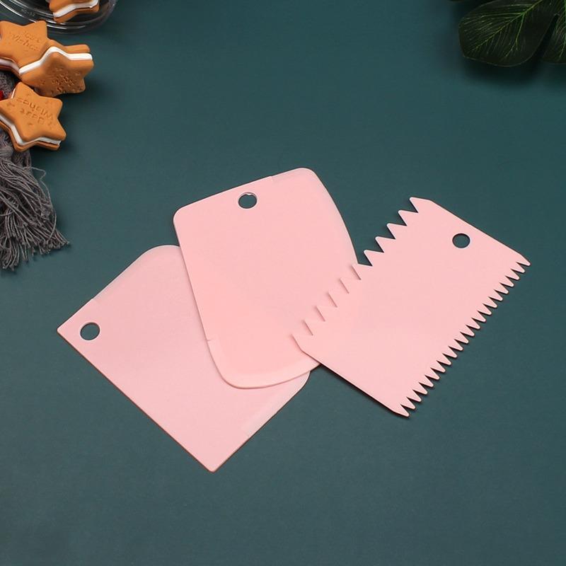 3-Piece Flexibake Plastic Cake Smoothing Tool Set, Multi-Functional Baking Tools for Cake Decorating and Dough Smoothing