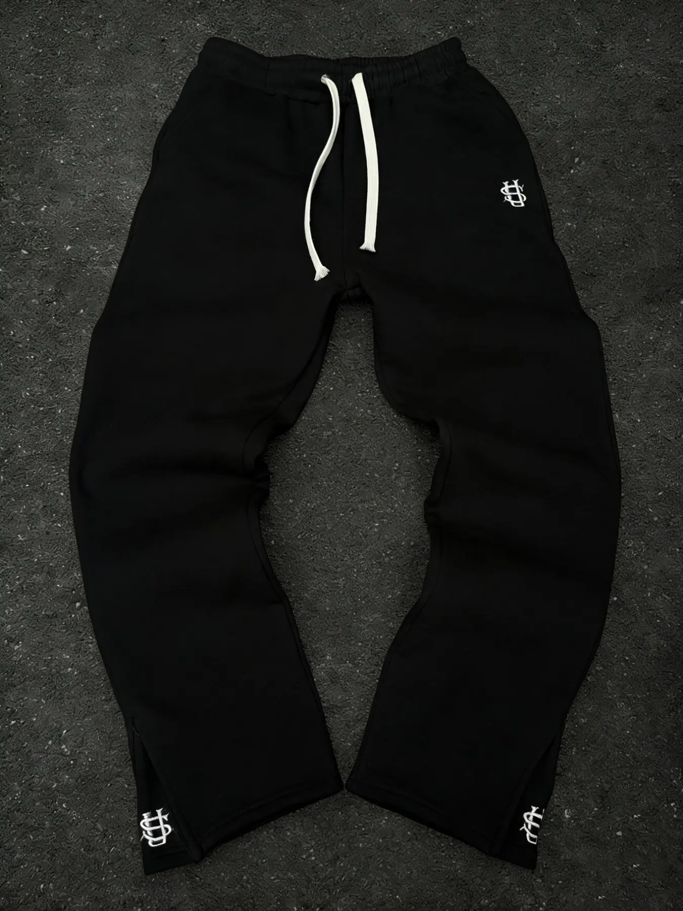 Men's Fleece Sweatpants, Drawstring Waist, Side Slit Leg, Simple Embroidery, Casual Spring & Fall Wear, Wide-Leg Trousers