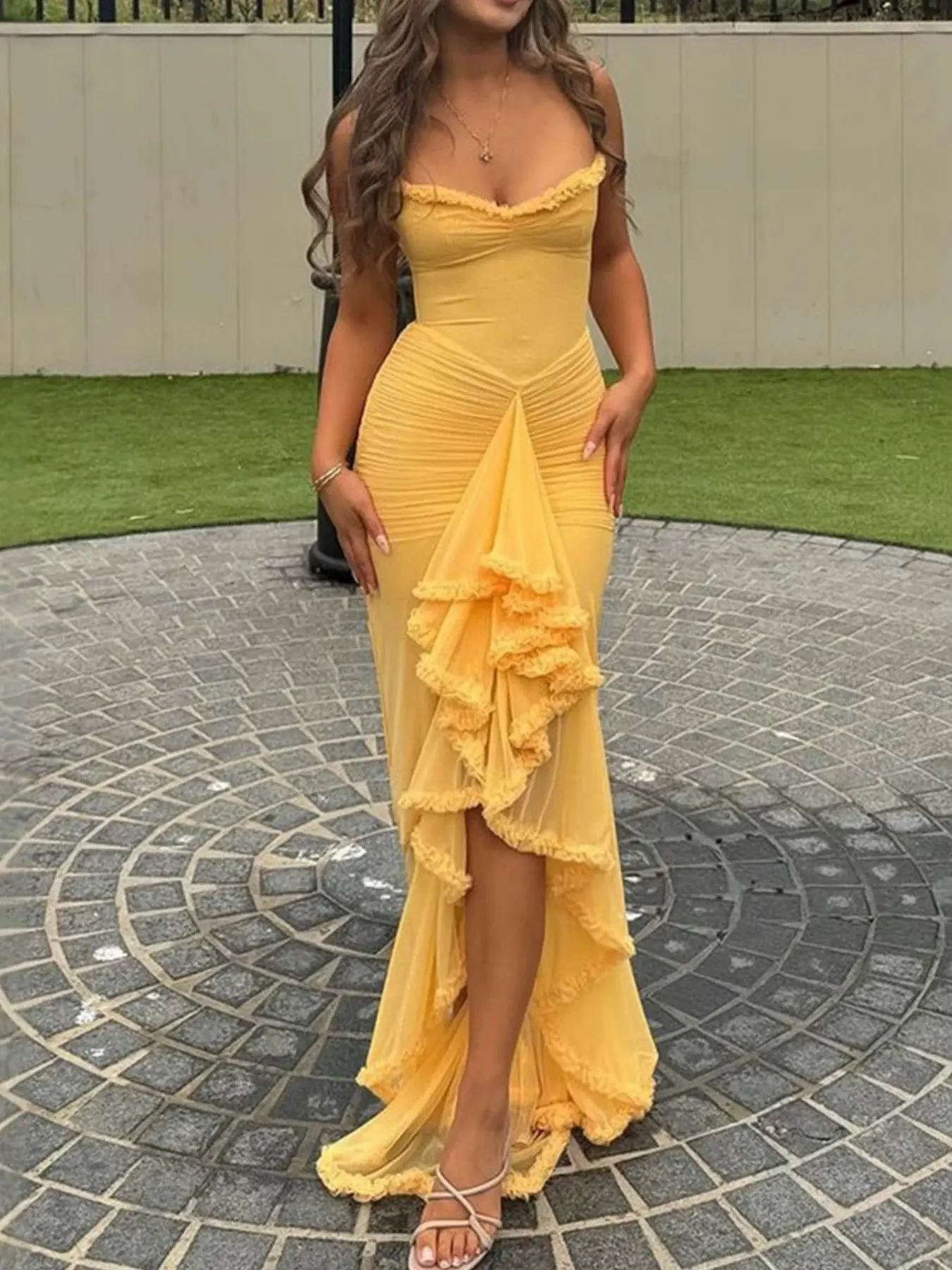 2026 European Style Summer Autumn New High-End Women's Strapless Long Dress, Sleeveless Solid Color Lace Patchwork Ruffle Dress